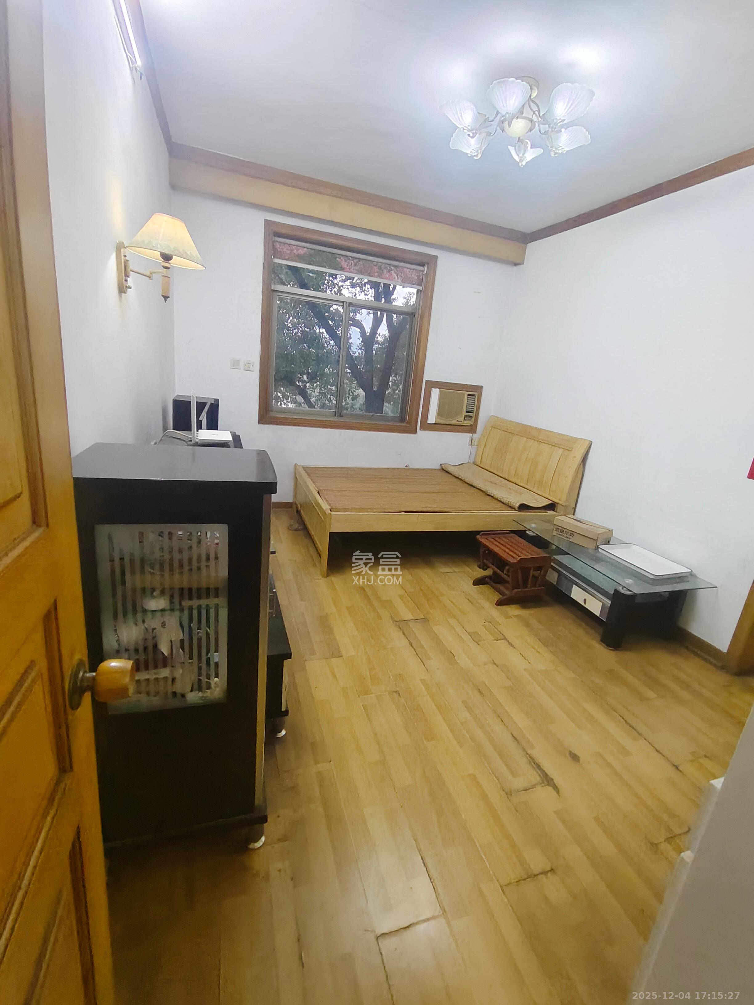 肿瘤医院生活小区  3室1厅2卫    2200.0元/月室内图