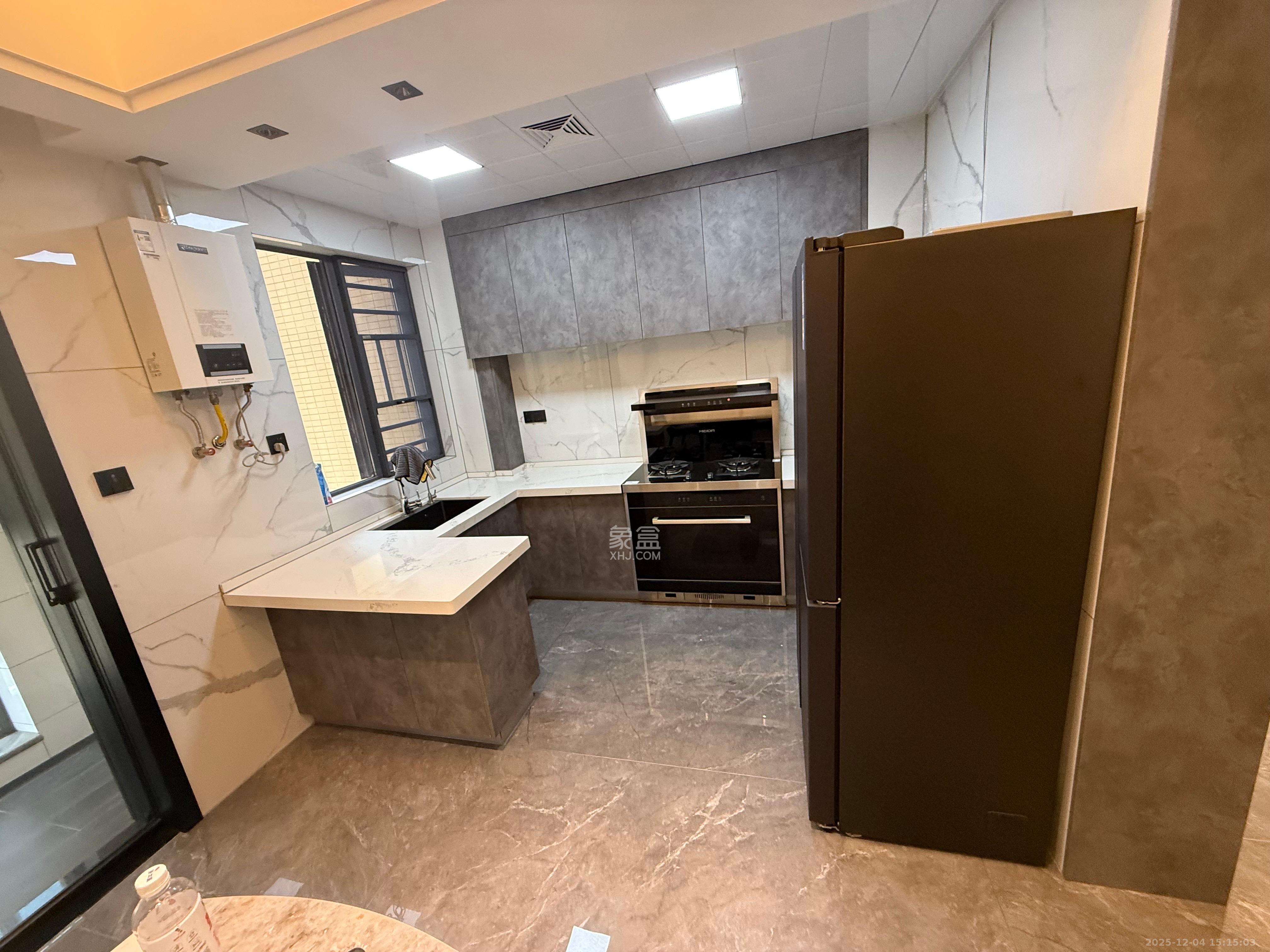 明大佳园 3室1厅2卫 4000.0元/月 明大佳园 3室1厅2卫 4000.0元/月室内图