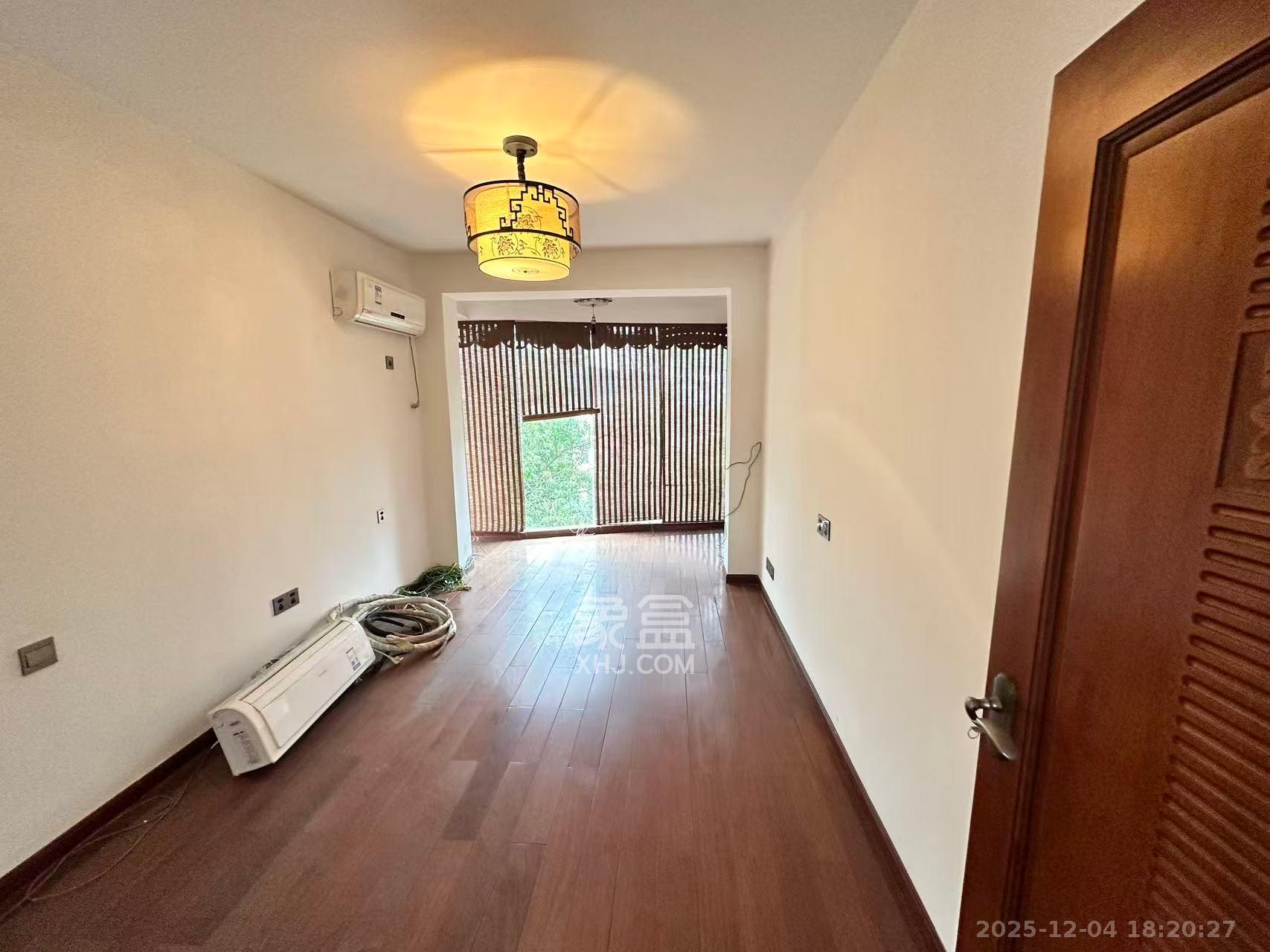 静园山庄  5室2厅3卫    5000.0元/月室内图