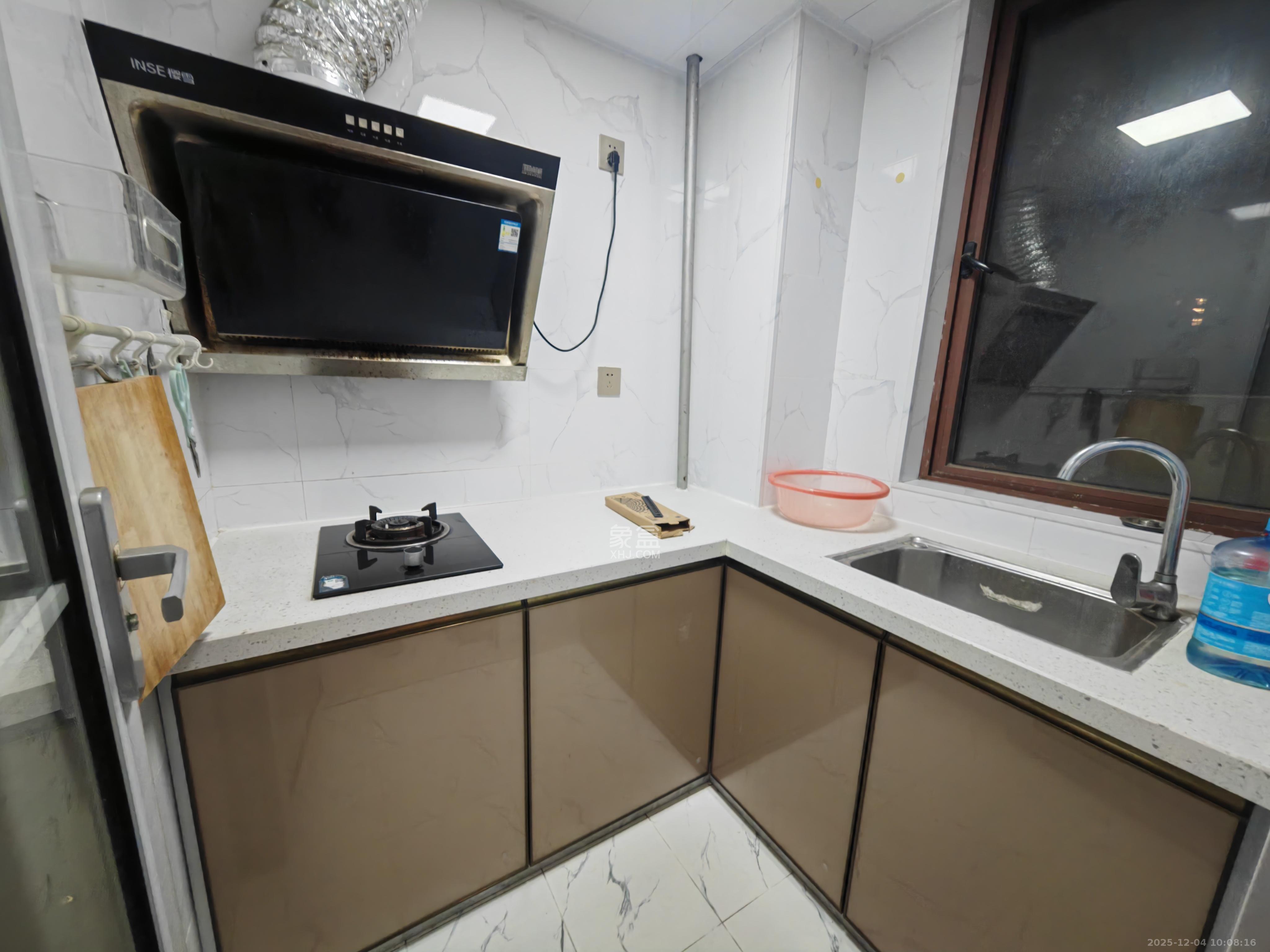 金房奥斯卡  1室1厅1卫    1100.0元/月室内图