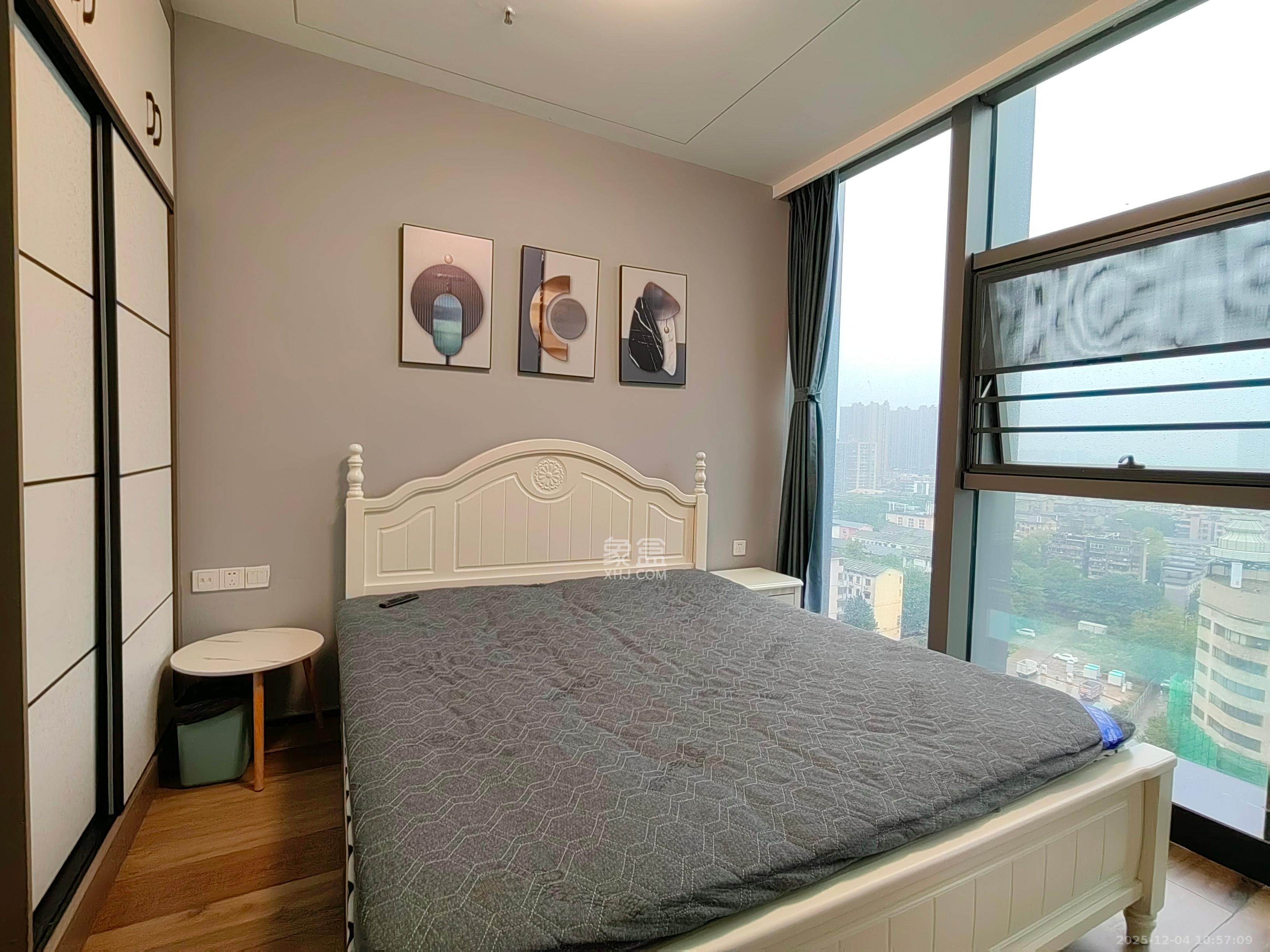 里约荟  1室1厅1卫    1700.0元/月