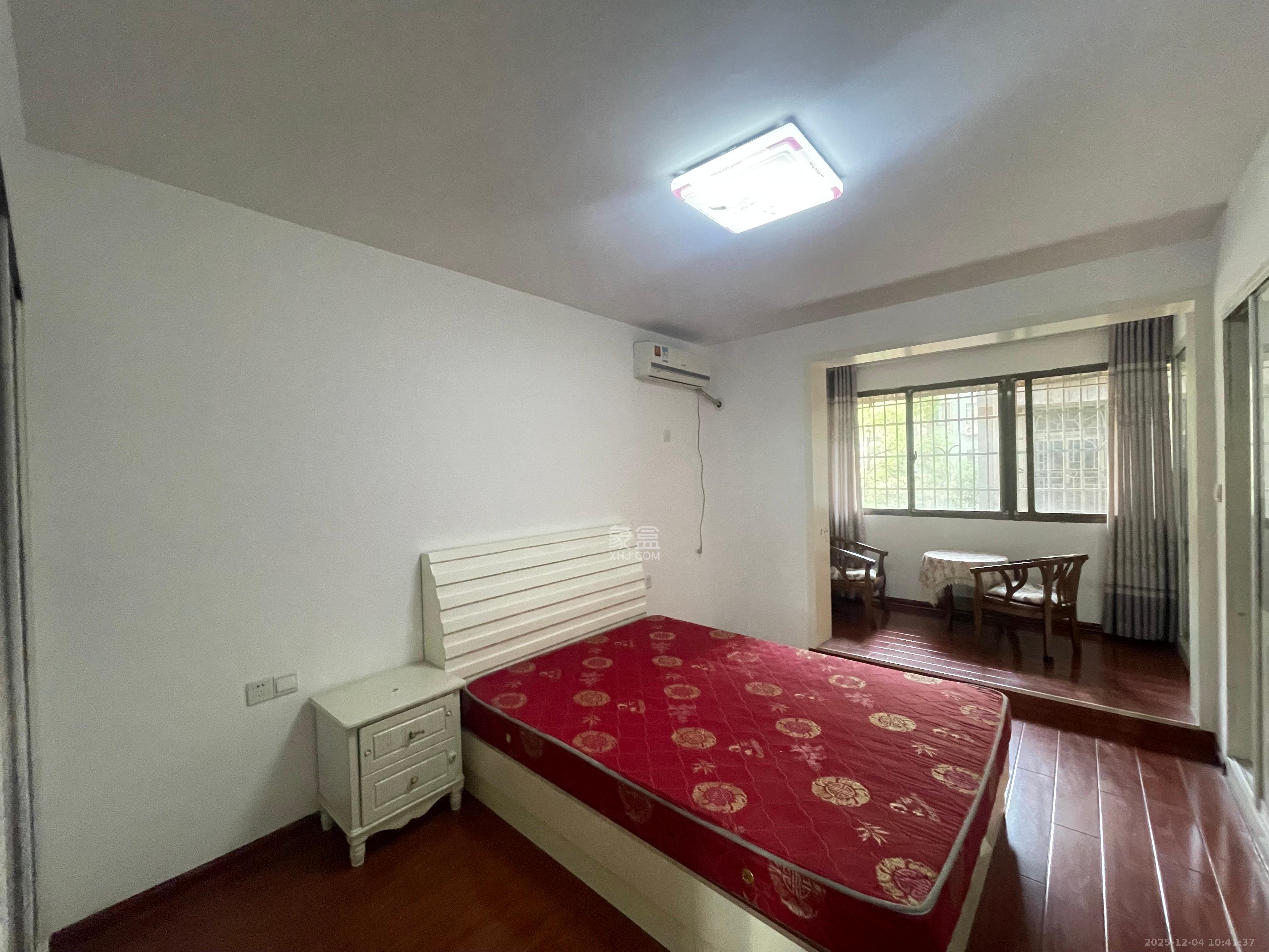 枣子园小区  2室2厅1卫    2000.0元/月室内图