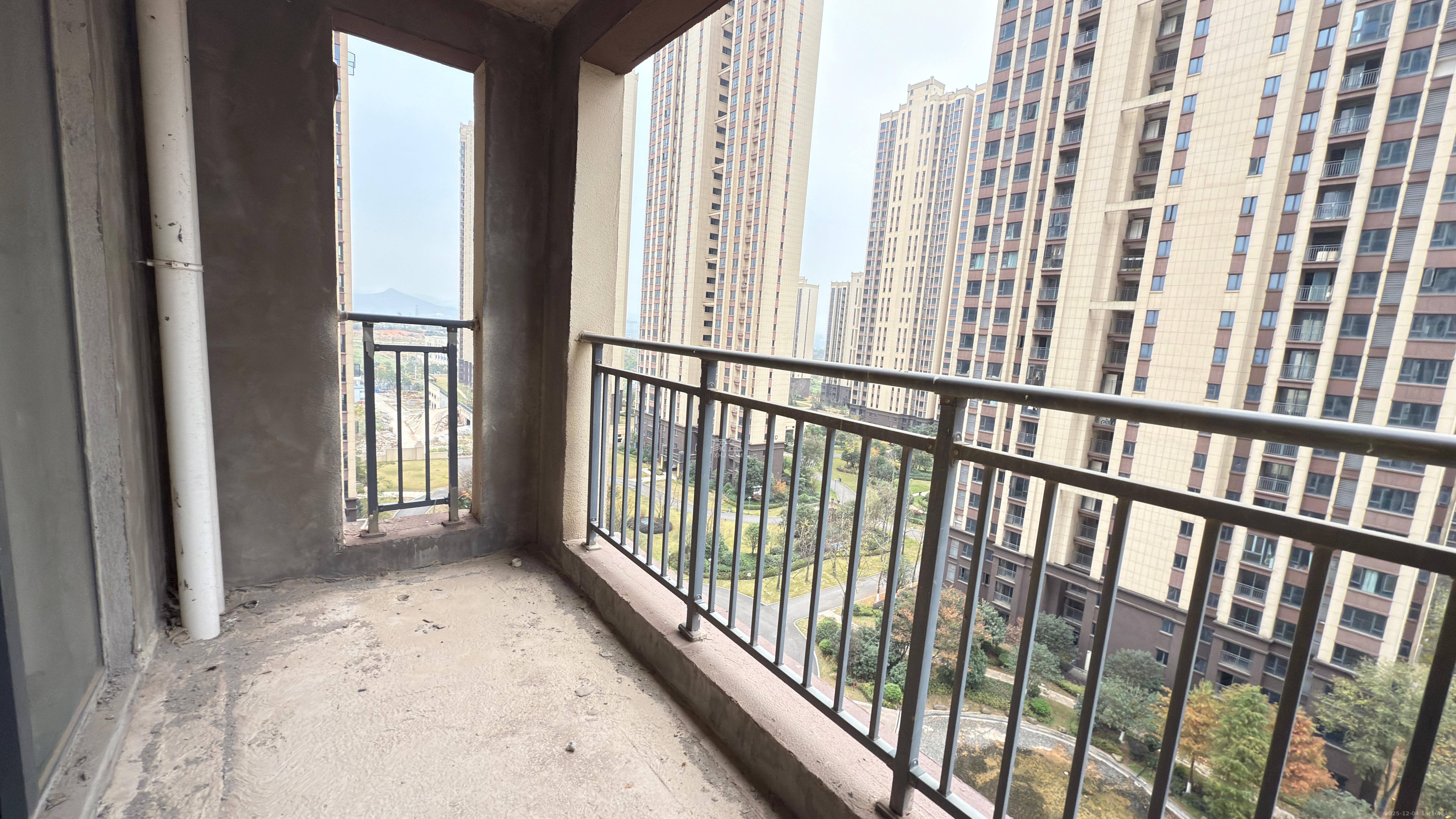 雅士林欣城  3室2厅1卫    39.8万