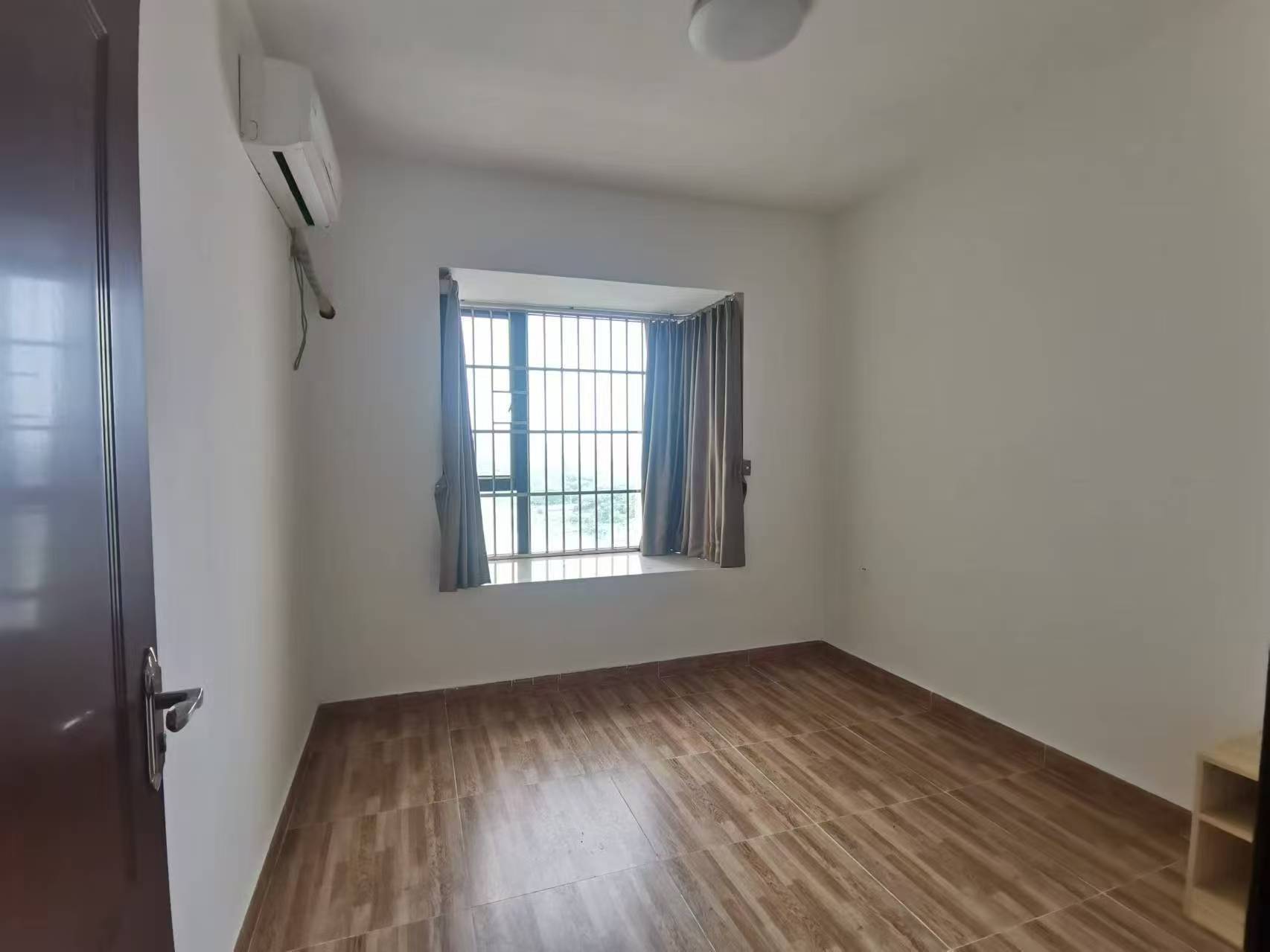 新琼雅苑  3室2厅1卫    1800.0元/月室内图