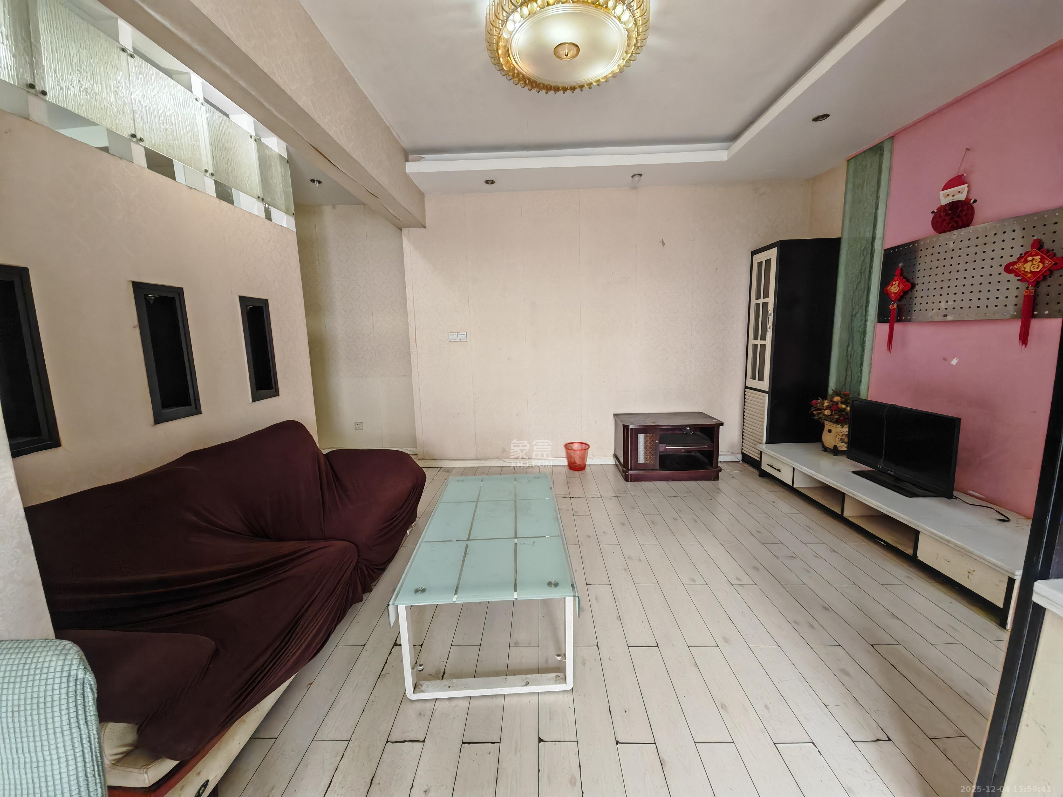 嘉盛奥美城  3室2厅1卫    2500.0元/月