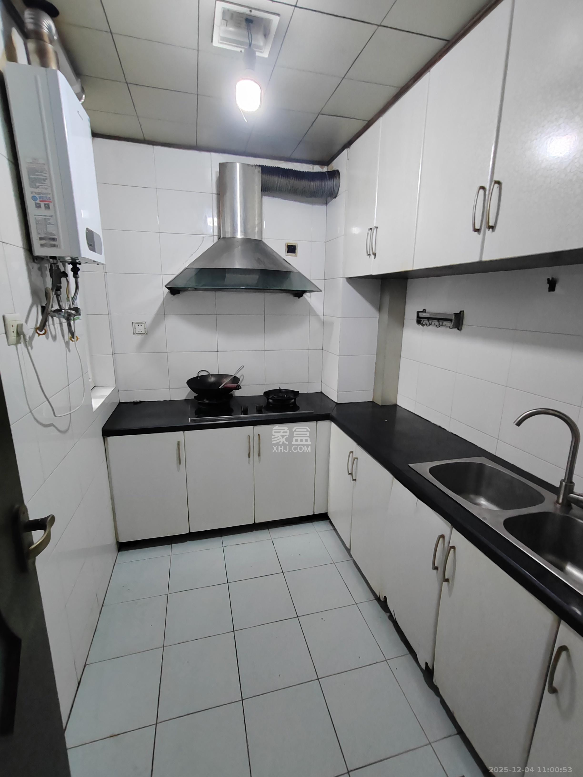 五一华府  3室1厅2卫    4000.0元/月室内图