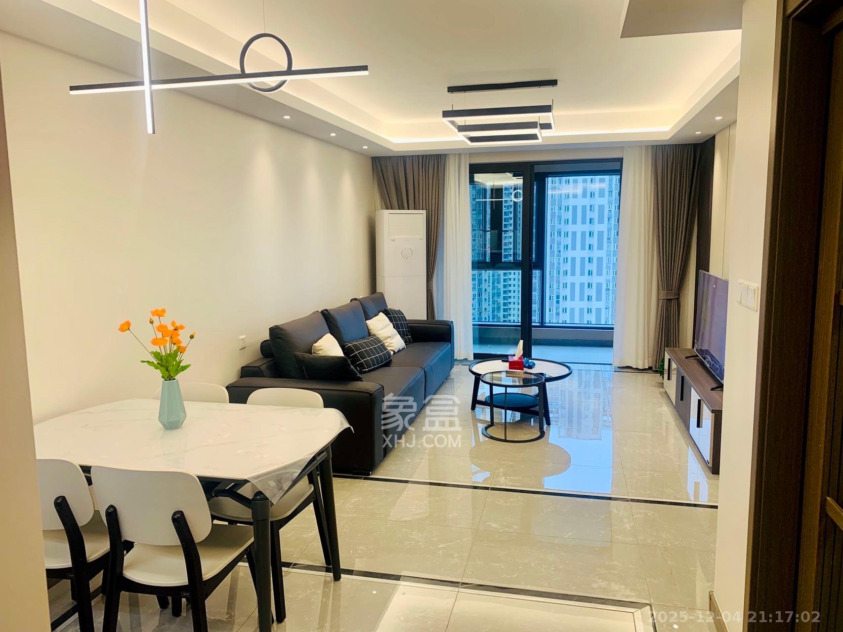 龙湖铂金中心（龙湖春江郦城）  3室2厅2卫    5500.0元/月