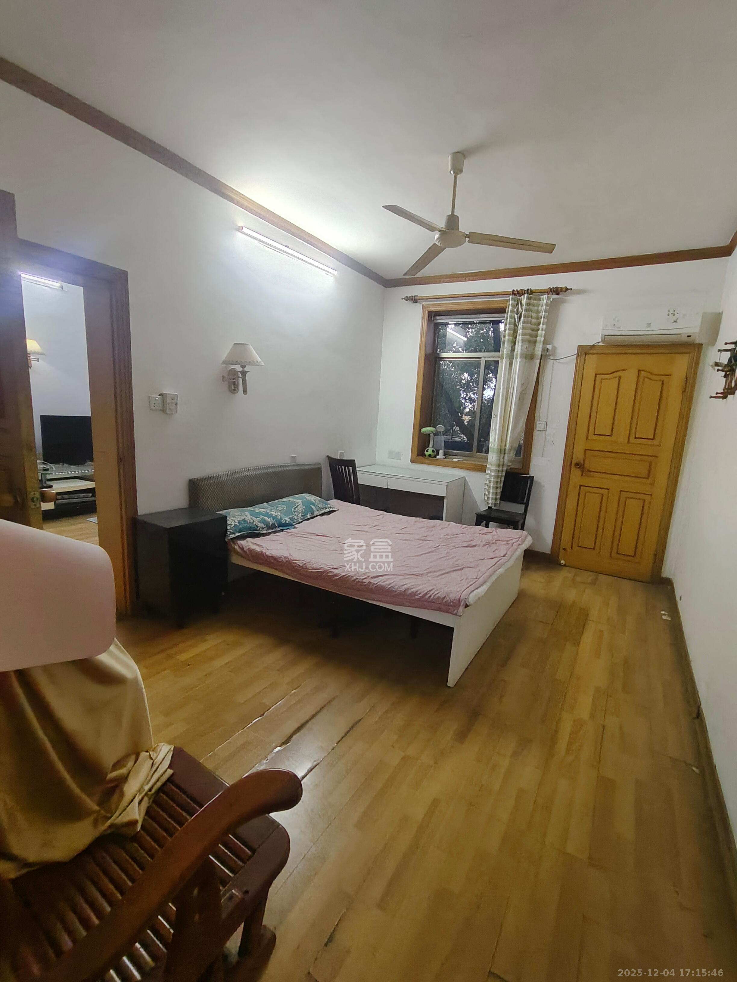 肿瘤医院生活小区  3室1厅2卫    2200.0元/月室内图