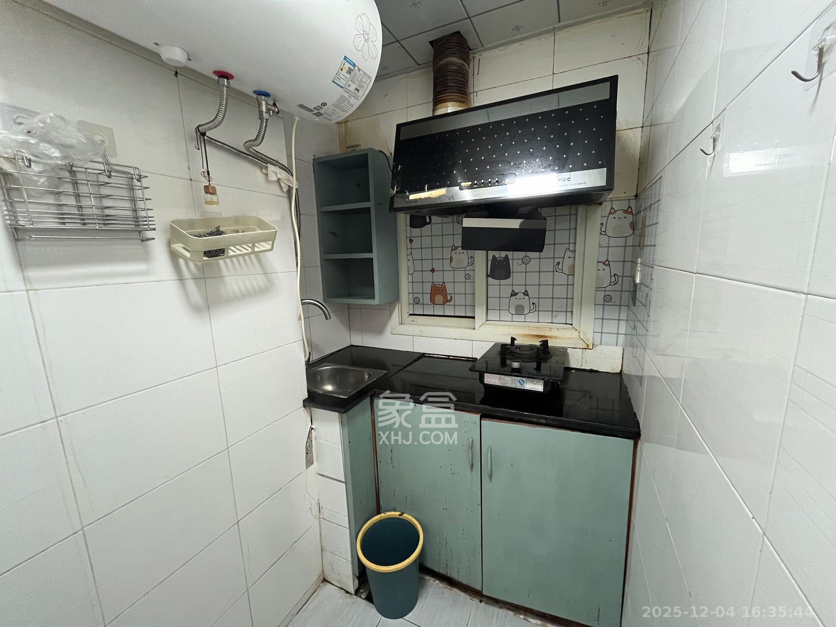 鑫兴佳园 1室1厅1卫 1300.0元/月 鑫兴佳园 1室1厅1卫 1300.0元/月室内图