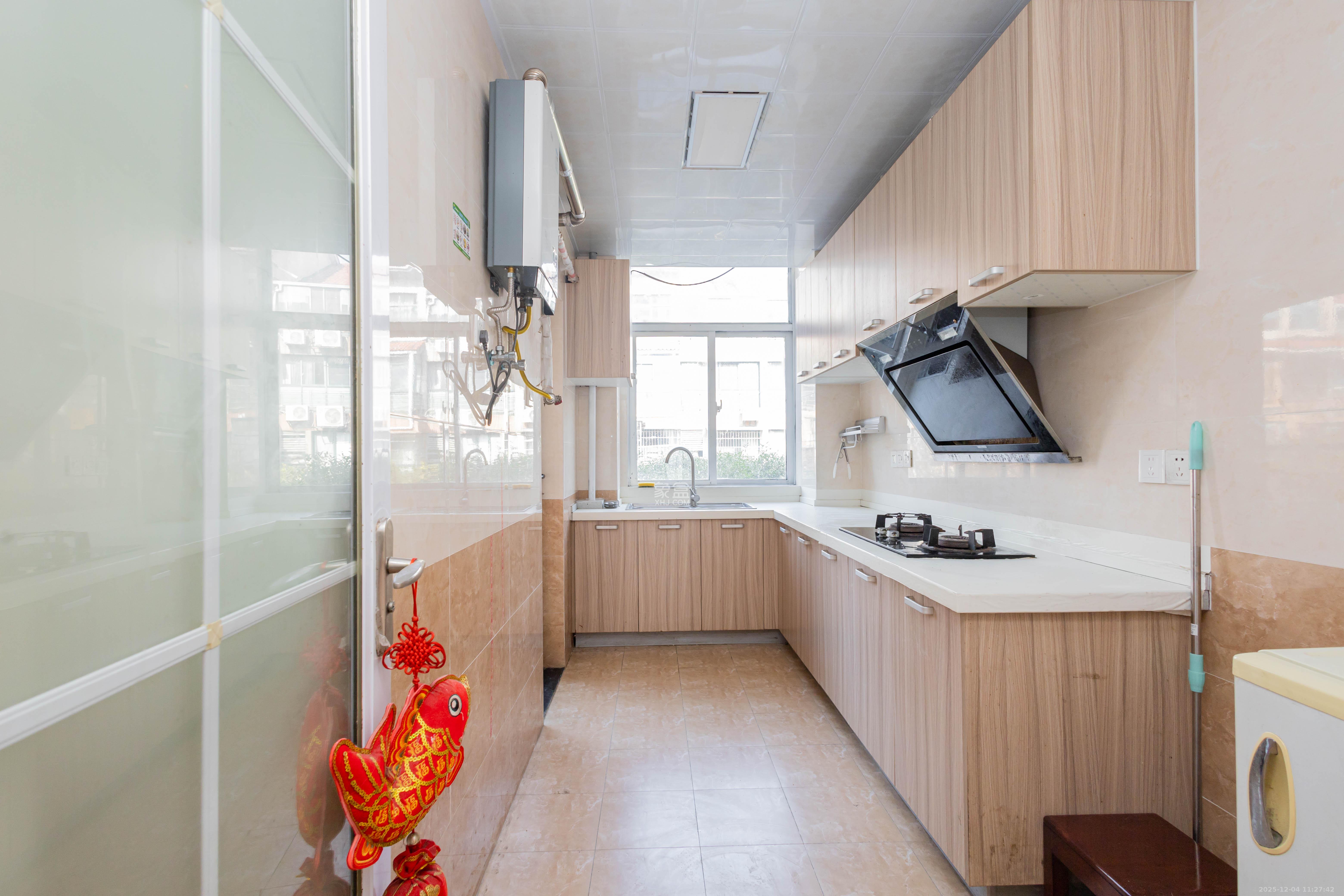 东业早安星城  3室2厅2卫    66.8万厨房