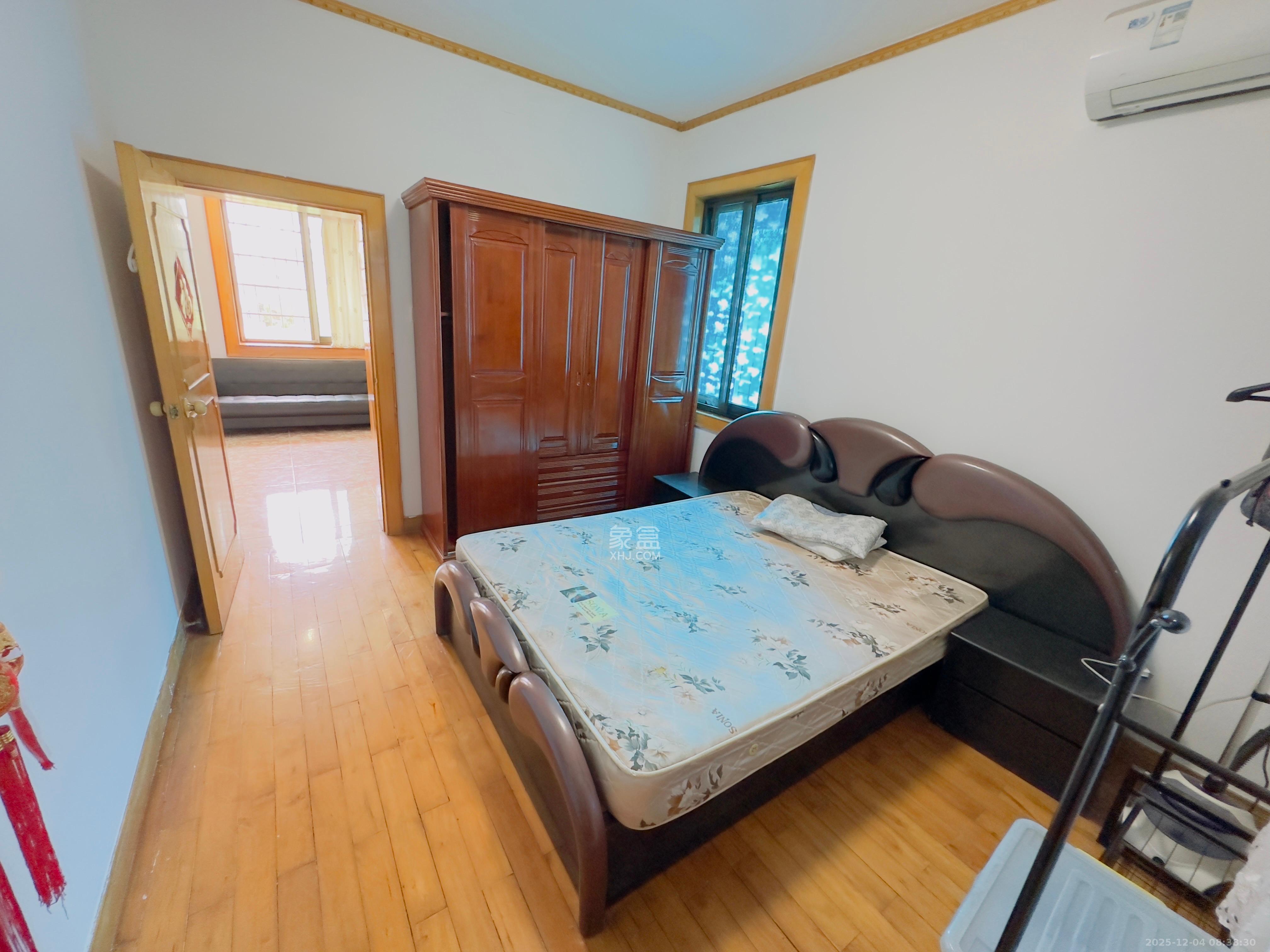 英才园二片  3室2厅1卫    1900.0元/月室内图