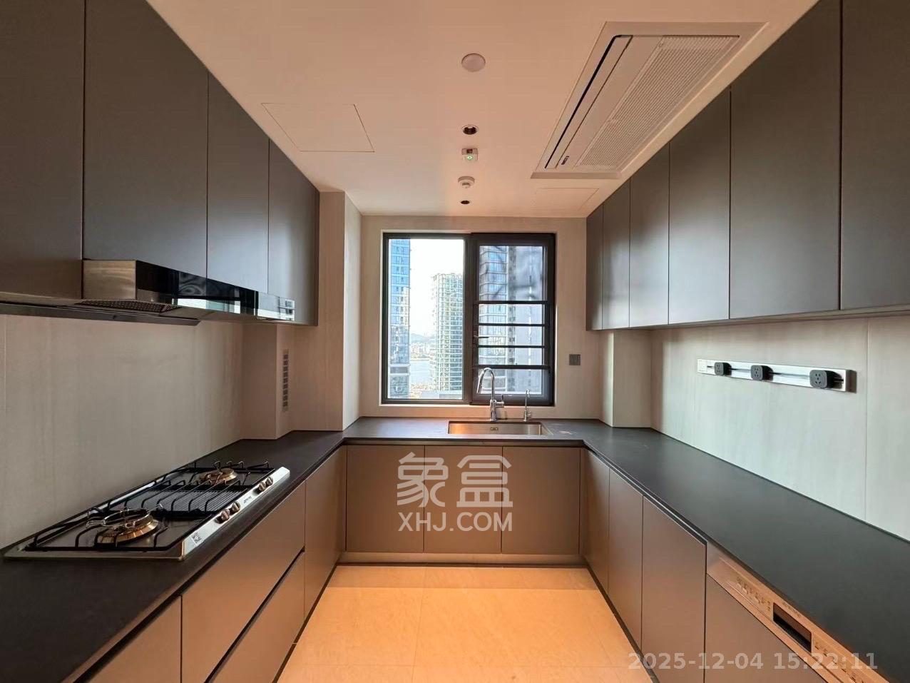 中海阅湘台  4室2厅3卫    15800.0元/月室内图