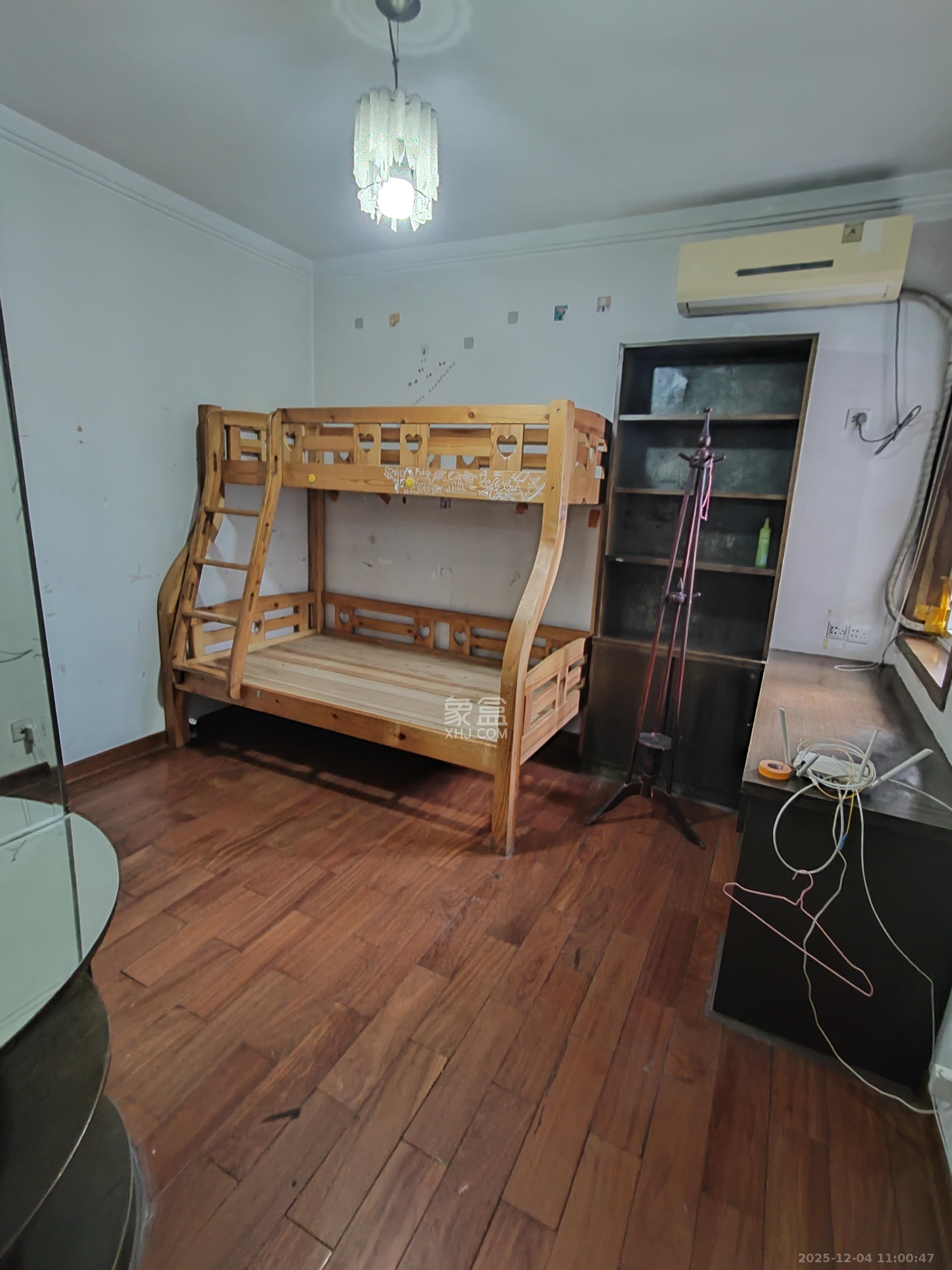 五一华府  3室1厅2卫    4000.0元/月室内图