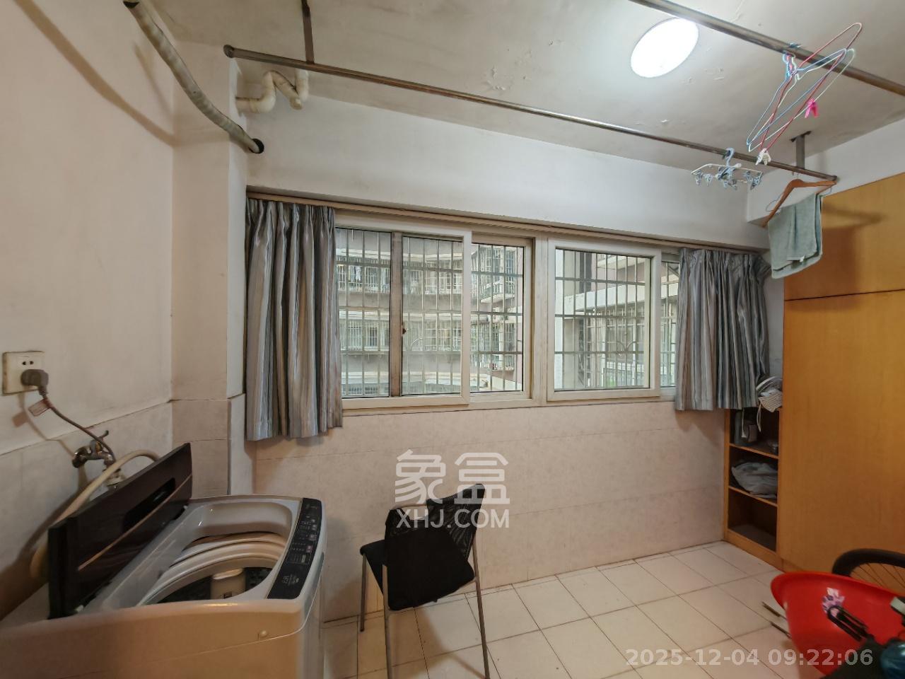 锦绣家园  3室2厅1卫    2200.0元/月室内图