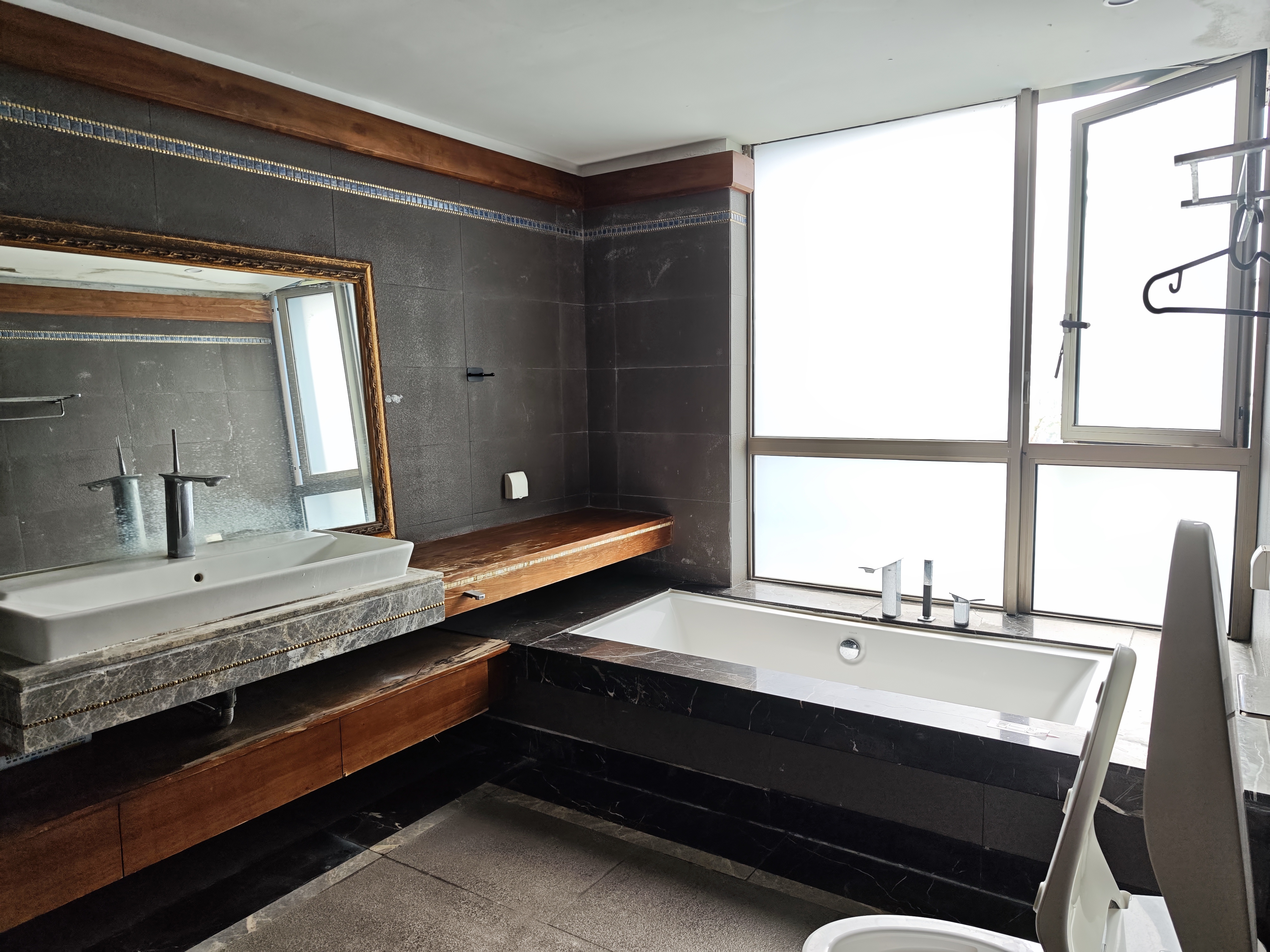 外滩中心 4室2厅2卫 4500.0元/月 外滩中心 4室2厅2卫 4500.0元/月室内图