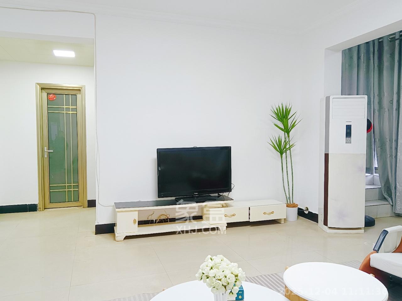 湘府名邸（同力家园）  1室2厅2卫    2400.0元/月室内图