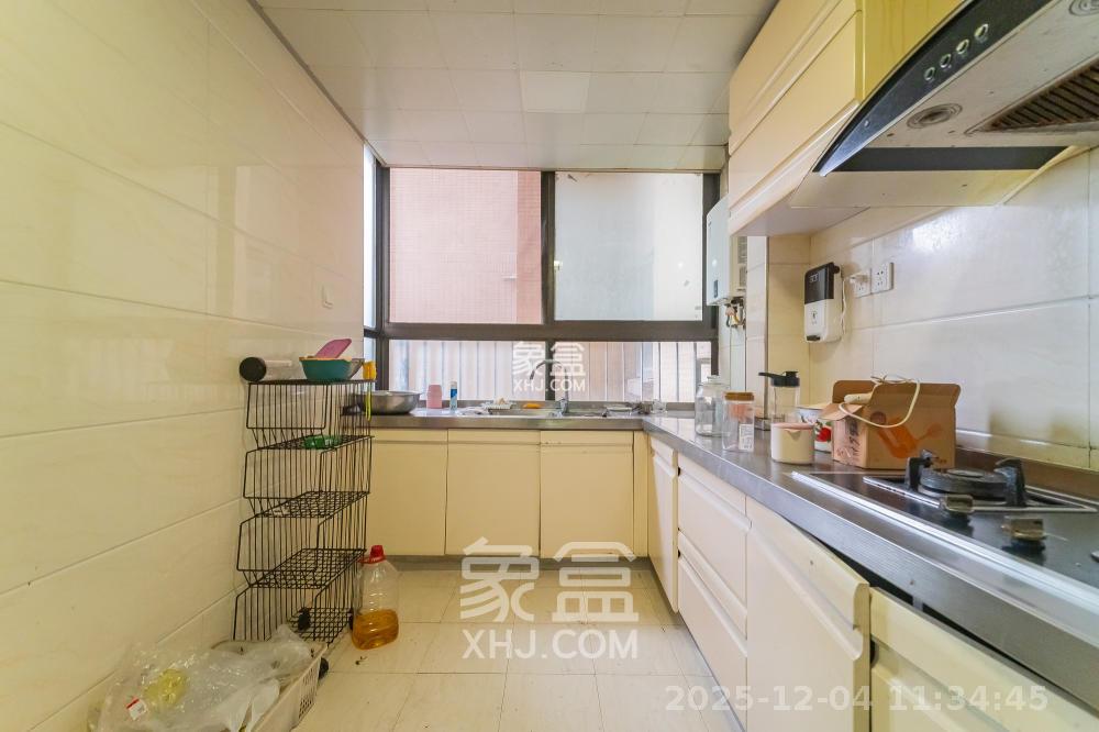 华润凤凰城三期 3室2厅2卫 1900.0元/月 华润凤凰城三期 3室2厅2卫 1900.0元/月室内图