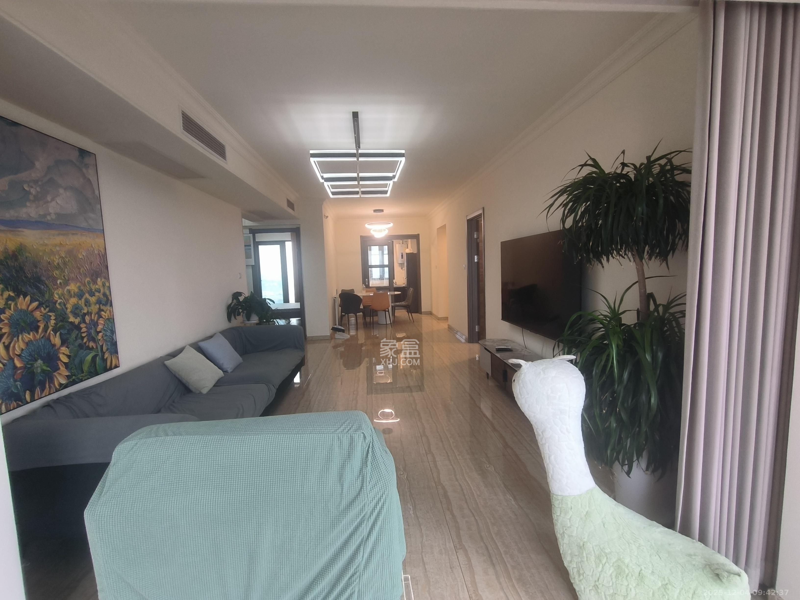 碧桂园翘楚棠 3室2厅2卫 2500.0元/月 碧桂园翘楚棠 3室2厅2卫 2500.0元/月室内图