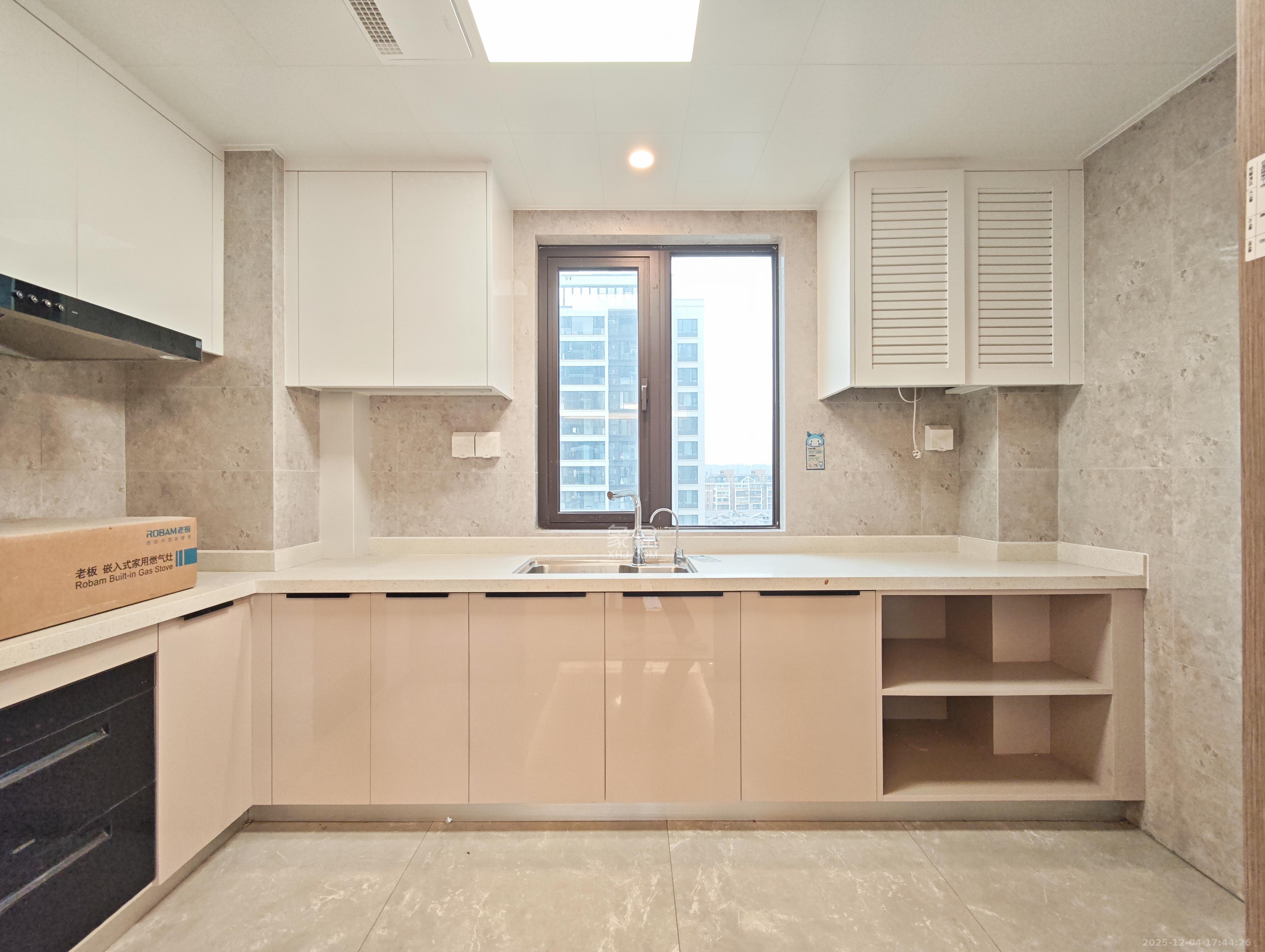 龙湖日盛奕境 1室0厅0卫 135.0万 龙湖日盛奕境 1室0厅0卫 135.0万其他