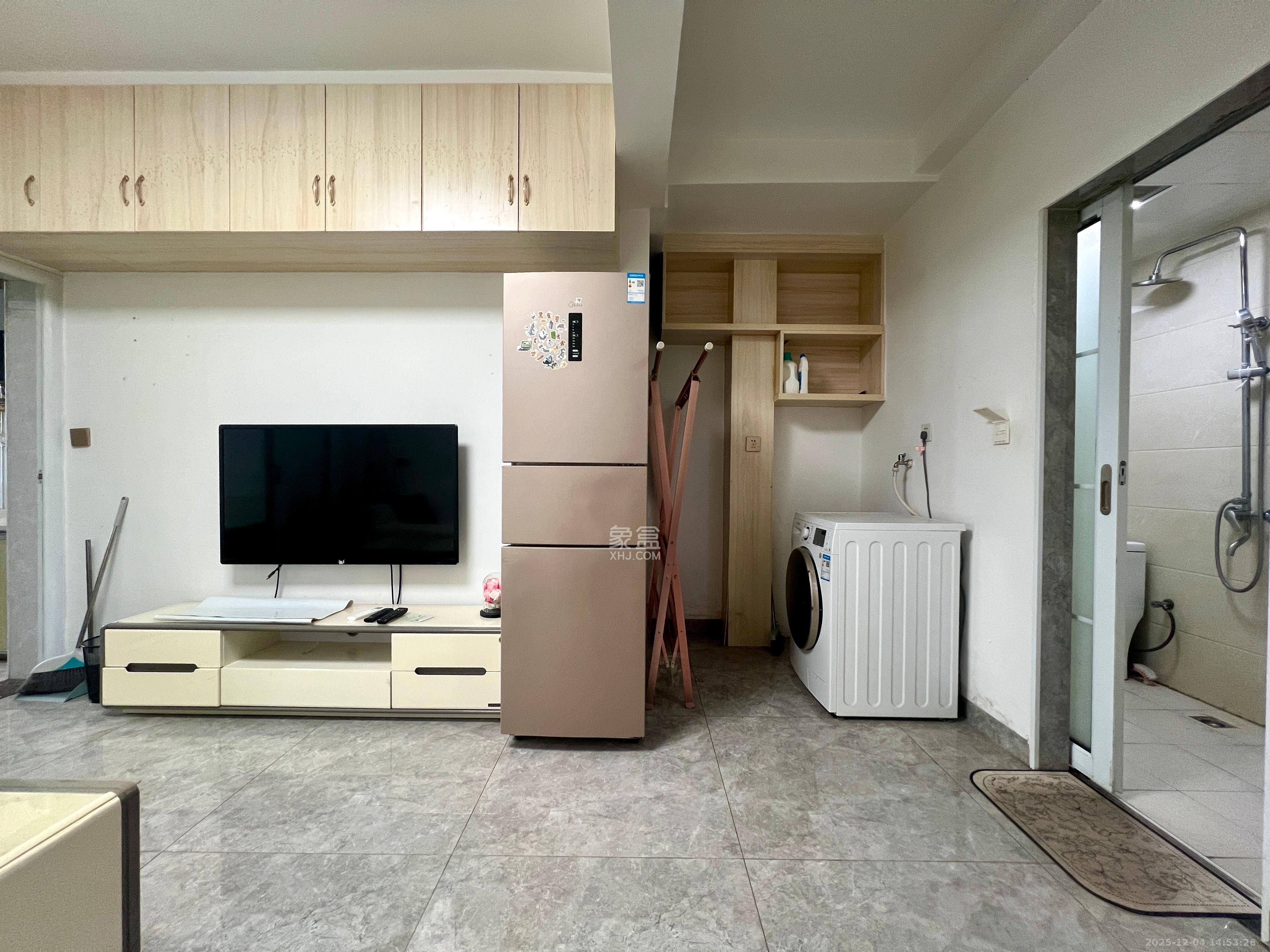 欧亚达国际广场 1室1厅1卫 1700.0元/月 欧亚达国际广场 1室1厅1卫 1700.0元/月室内图