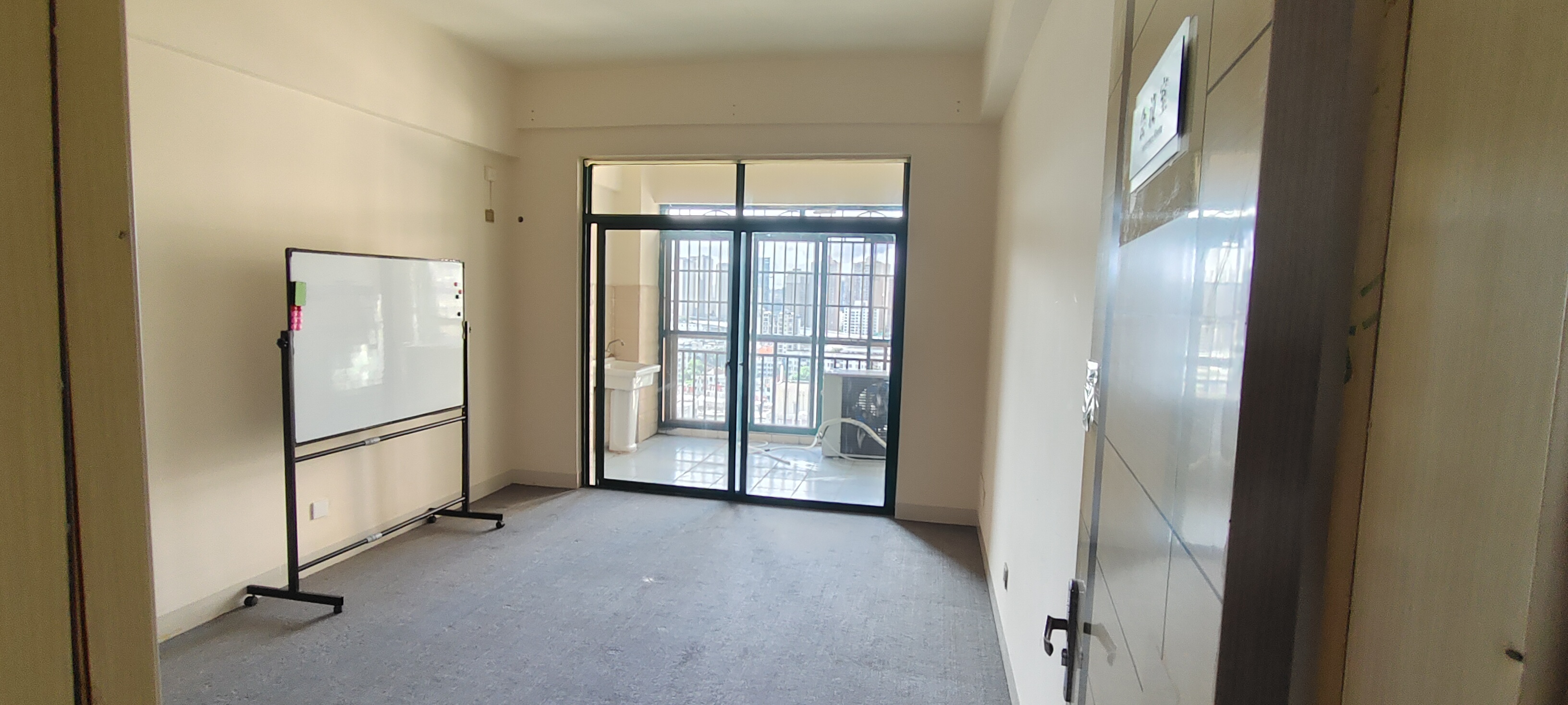 星华商厦 3室2厅2卫 3600.0元/月 星华商厦 3室2厅2卫 3600.0元/月室内图