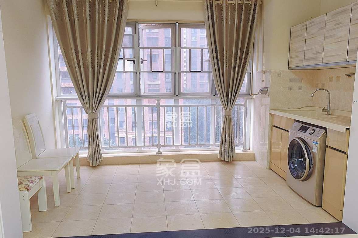 哈佛小镇(五矿哈佛小镇) 3室2厅1卫 1800.0元/月 哈佛小镇(五矿哈佛小镇) 3室2厅1卫 1800.0元/月室内图