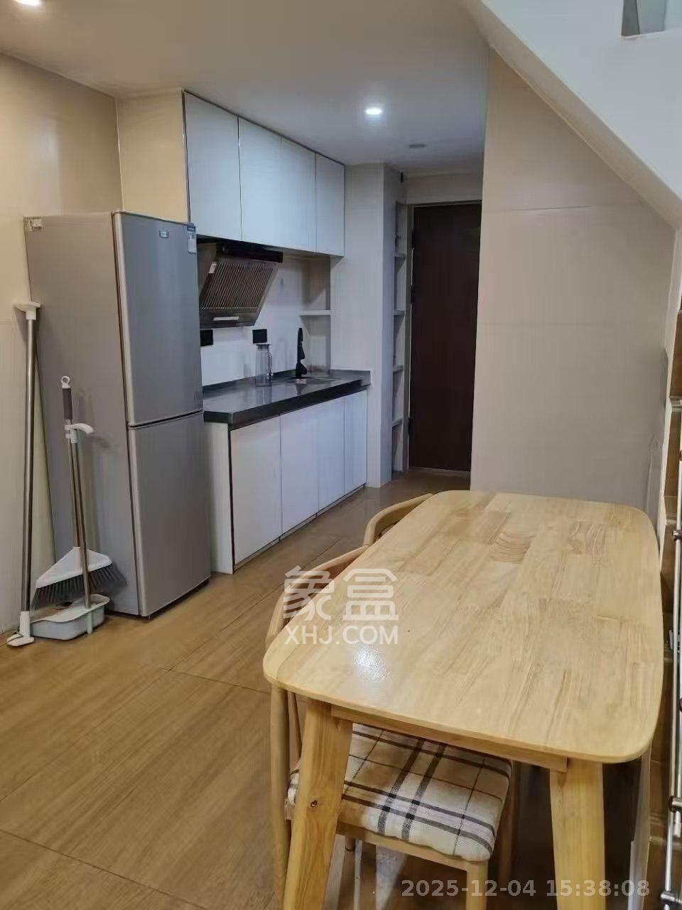 爱家当代境  2室1厅1卫    2000.0元/月室内图