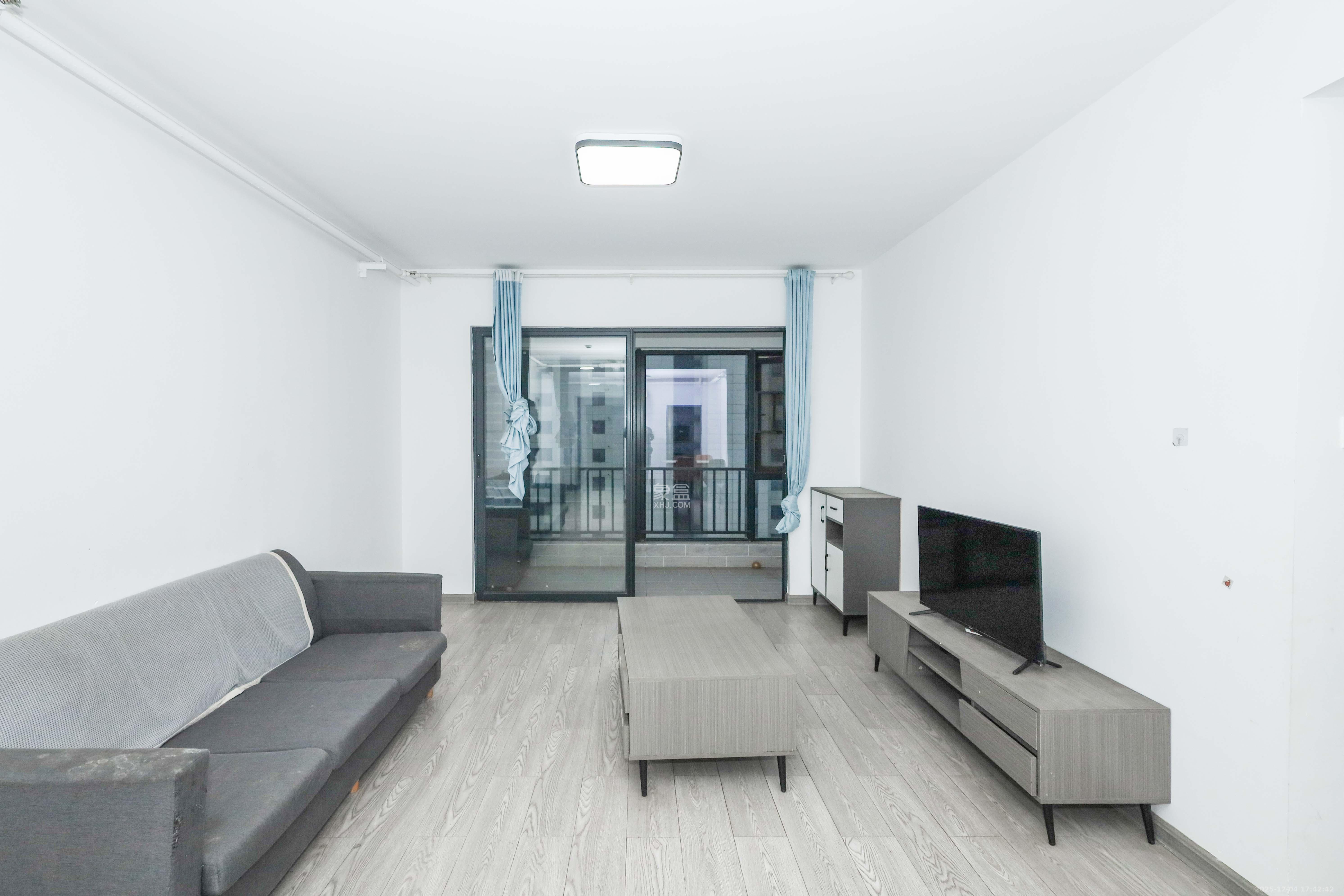 南山梅溪一方  3室2厅2卫    115.0万