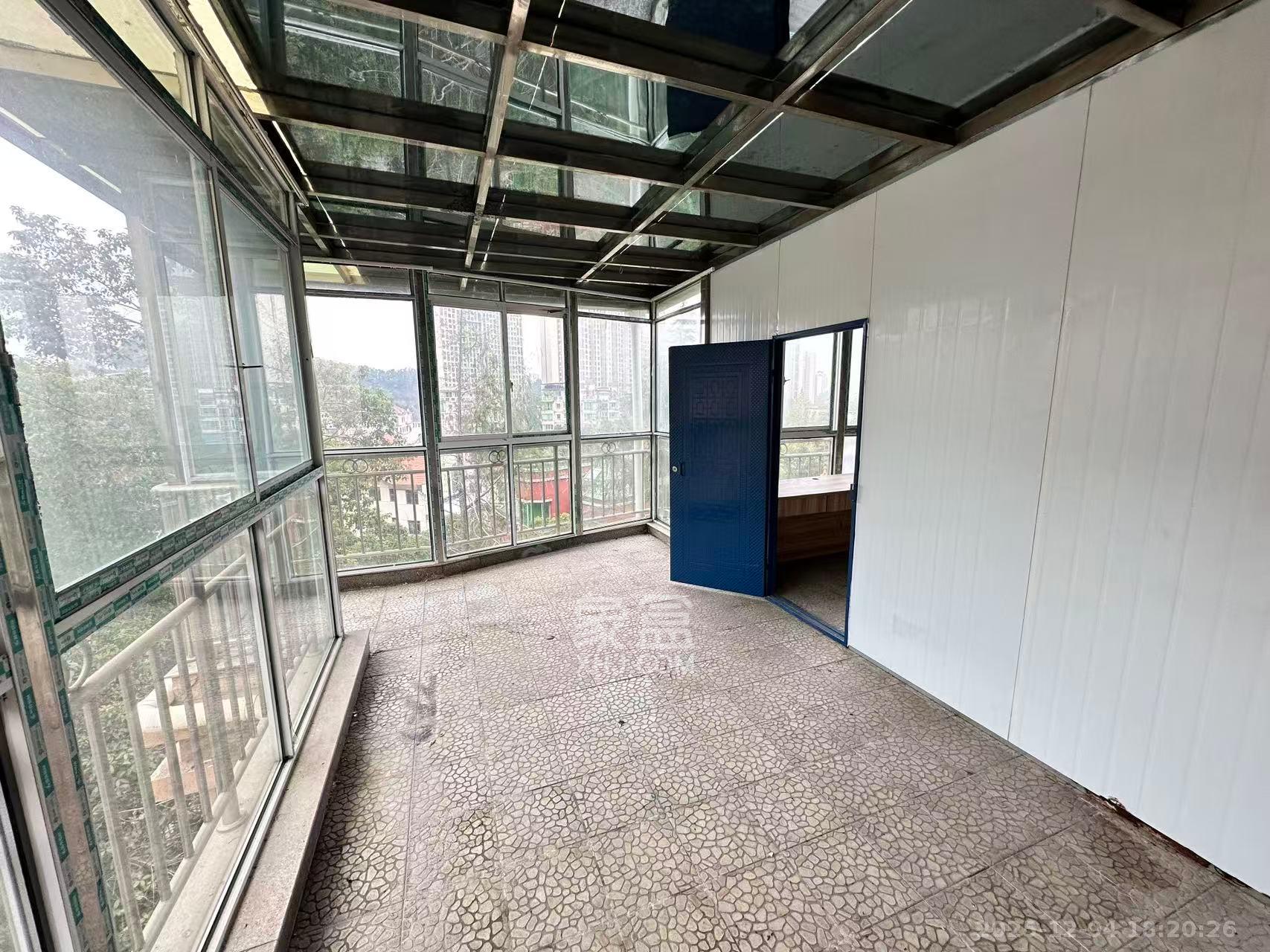 静园山庄  5室2厅3卫    5000.0元/月室内图