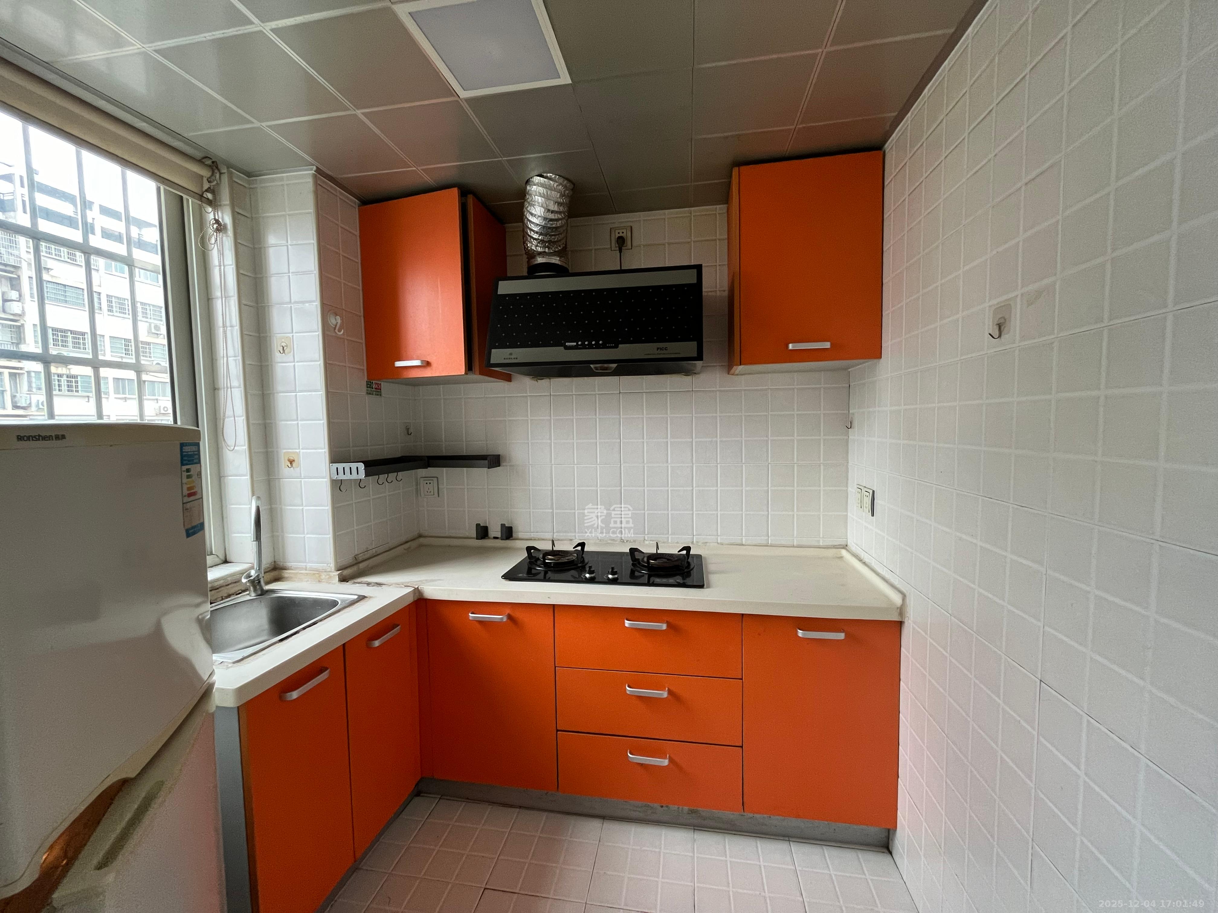 都市馨园 1室1厅1卫 1200.0元/月 都市馨园 1室1厅1卫 1200.0元/月室内图