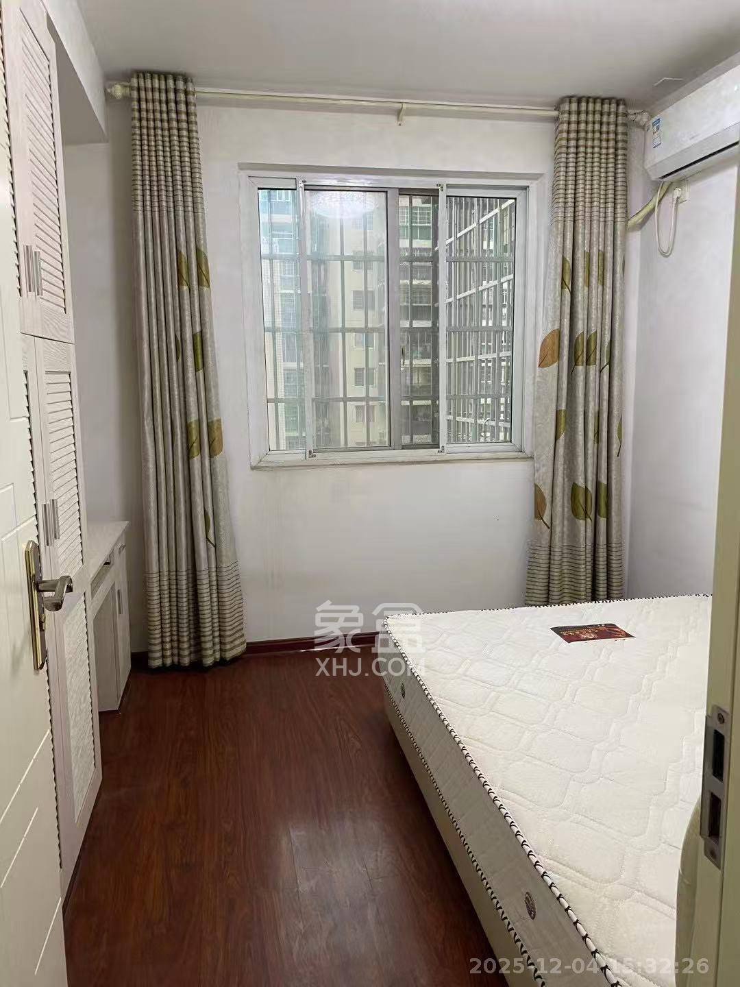 麓谷锦和园  2室1厅1卫    2400.0元/月室内图