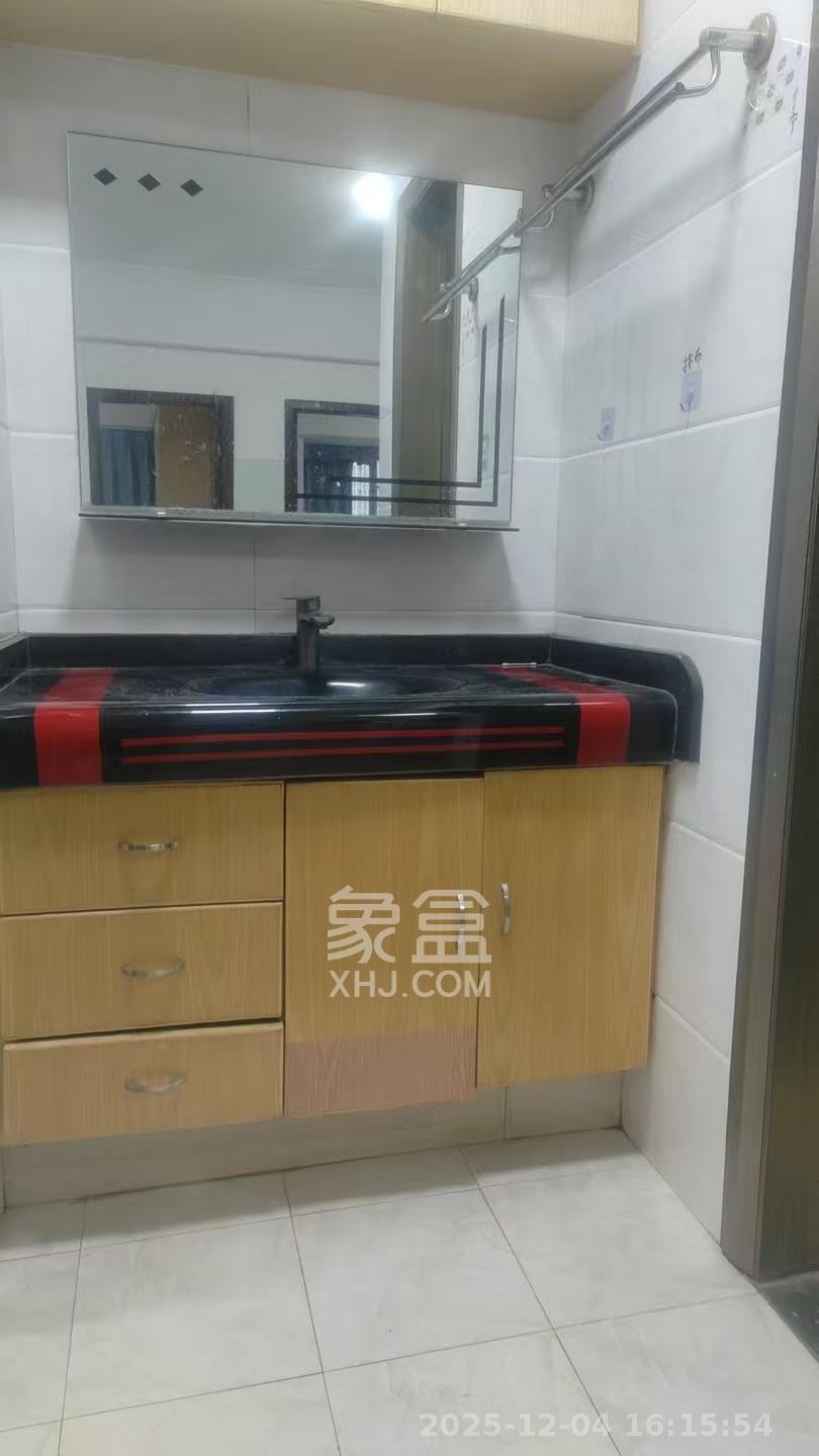 五一中央领御 2室2厅1卫 3100.0元/月 五一中央领御 2室2厅1卫 3100.0元/月室内图