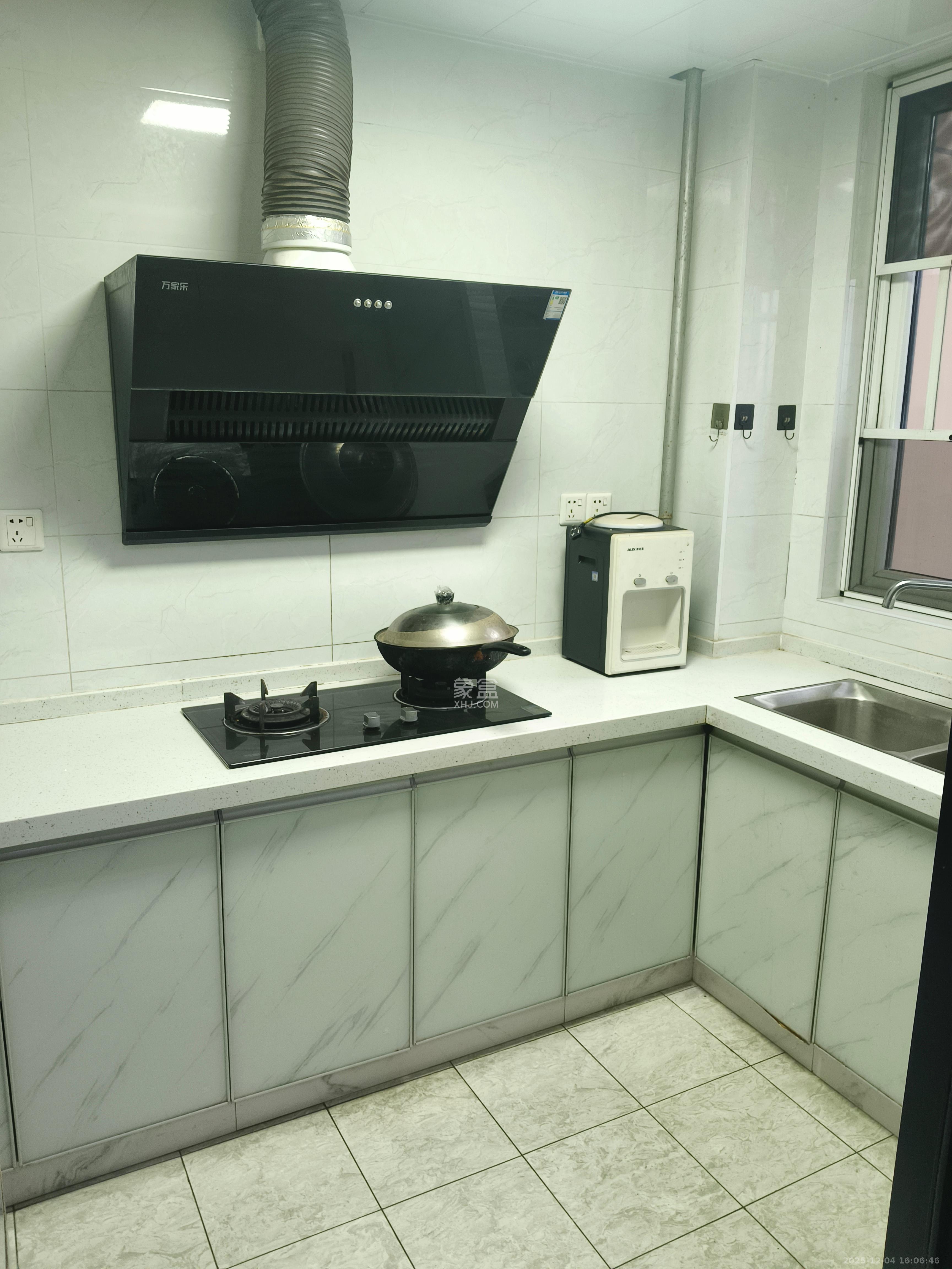 朝正美苑  3室2厅2卫    2700.0元/月室内图