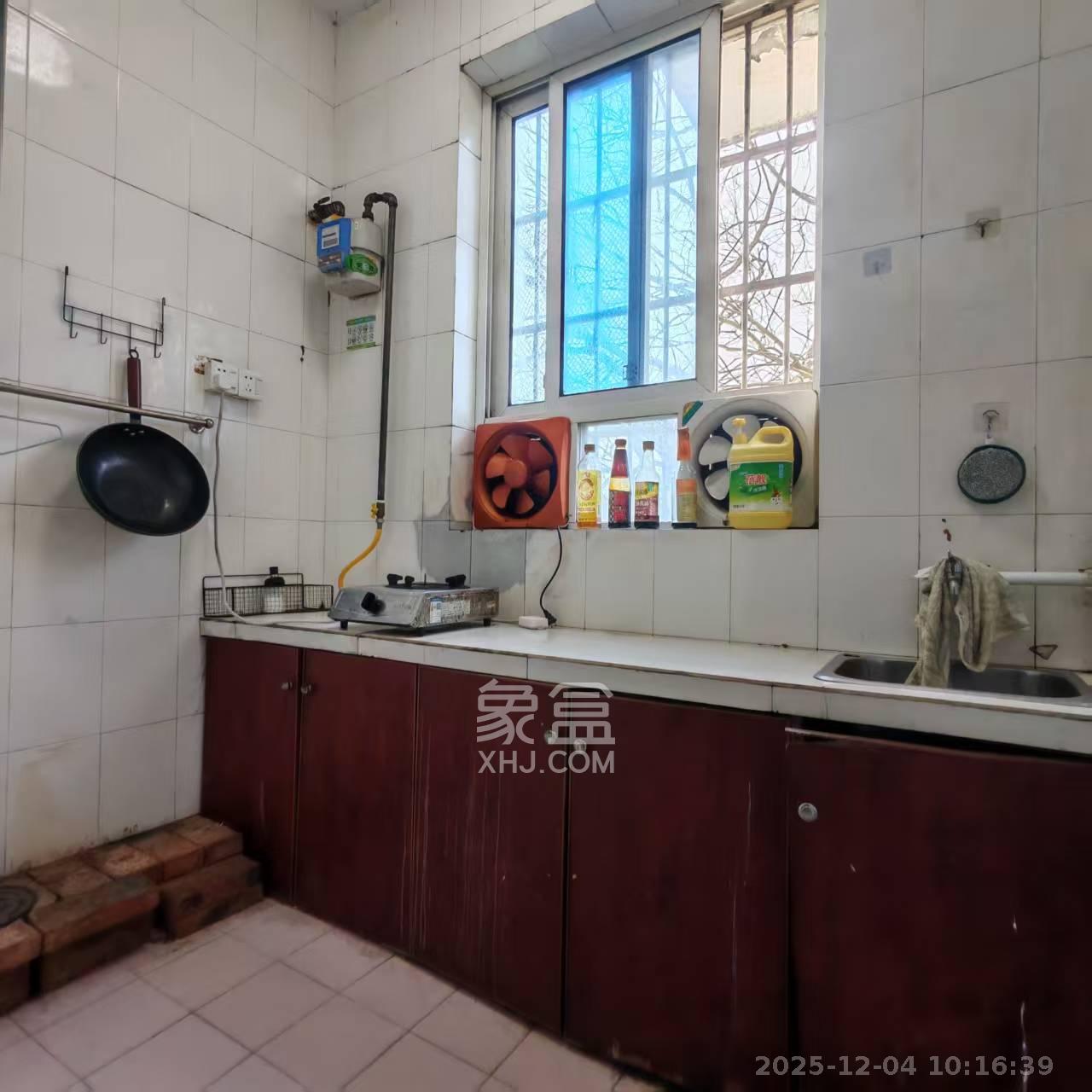 都市E站 2室1厅1卫 1200.0元/月 都市E站 2室1厅1卫 1200.0元/月室内图