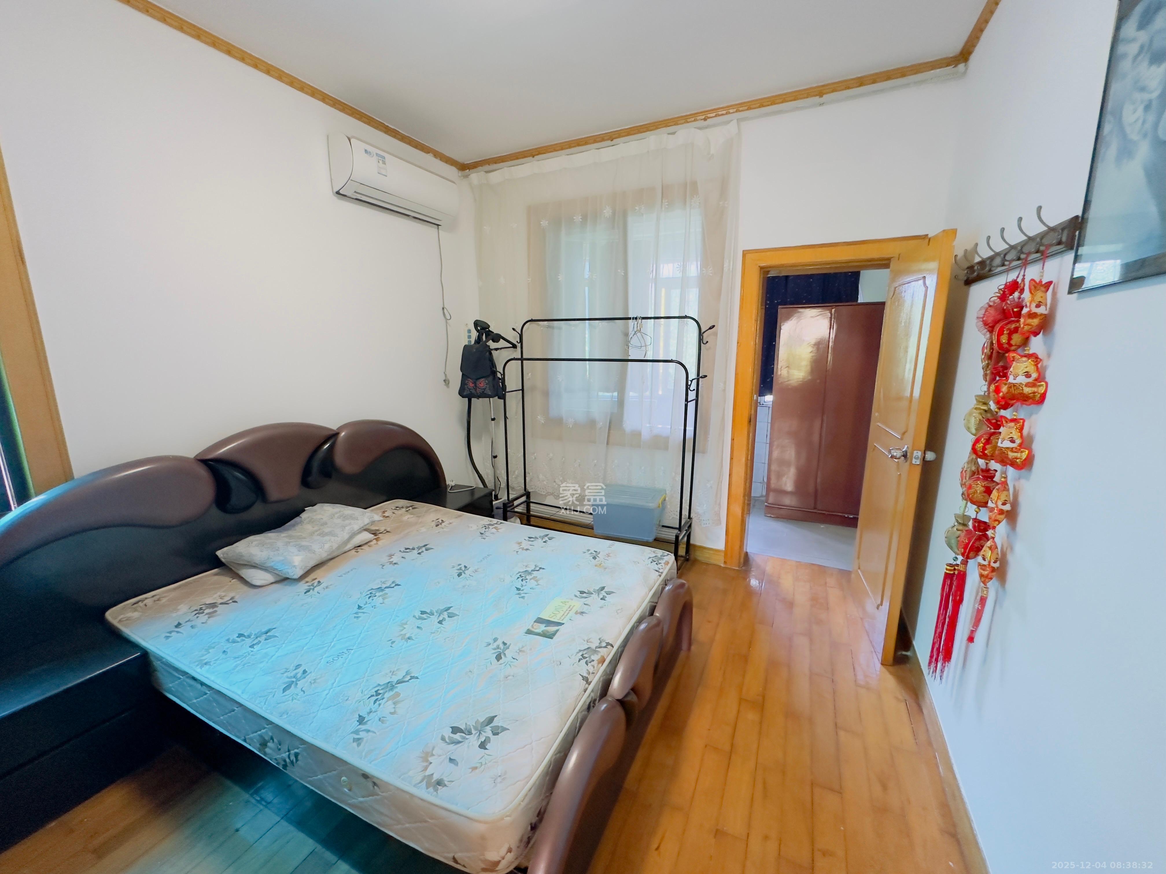 英才园二片  3室2厅1卫    1900.0元/月室内图