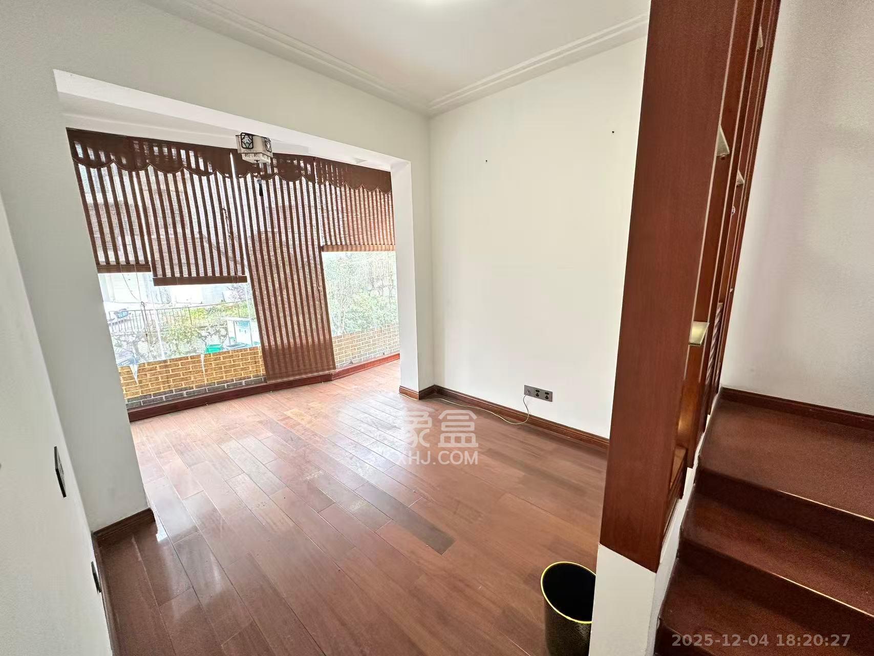 静园山庄  5室2厅3卫    5000.0元/月室内图