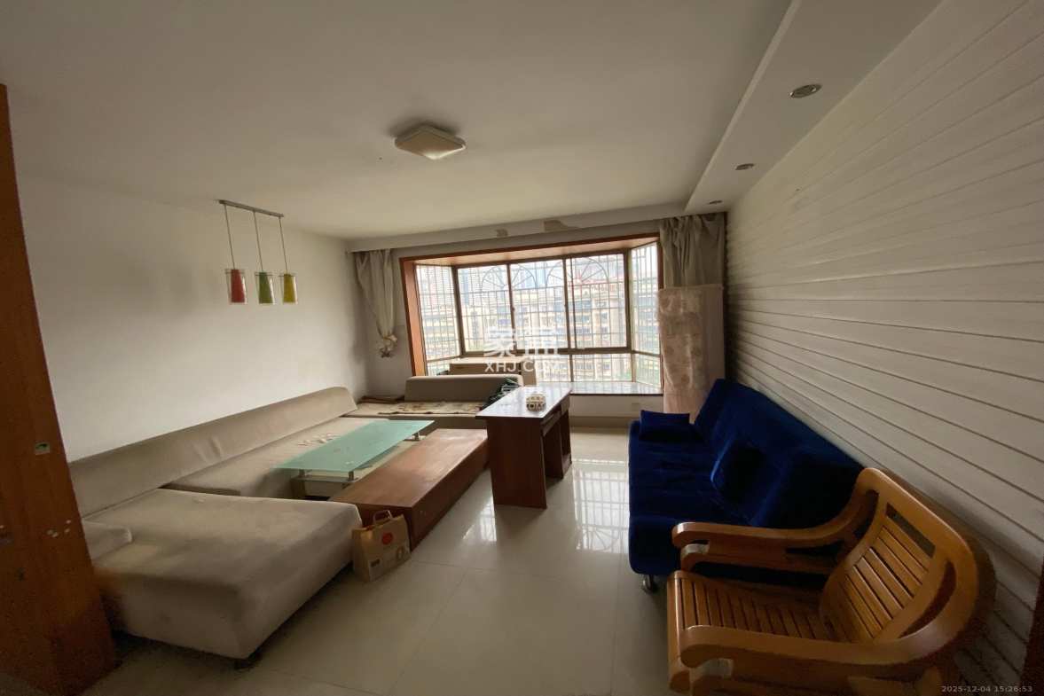 鑫园 3室1厅1卫 2000.0元/月 鑫园 3室1厅1卫 2000.0元/月室内图