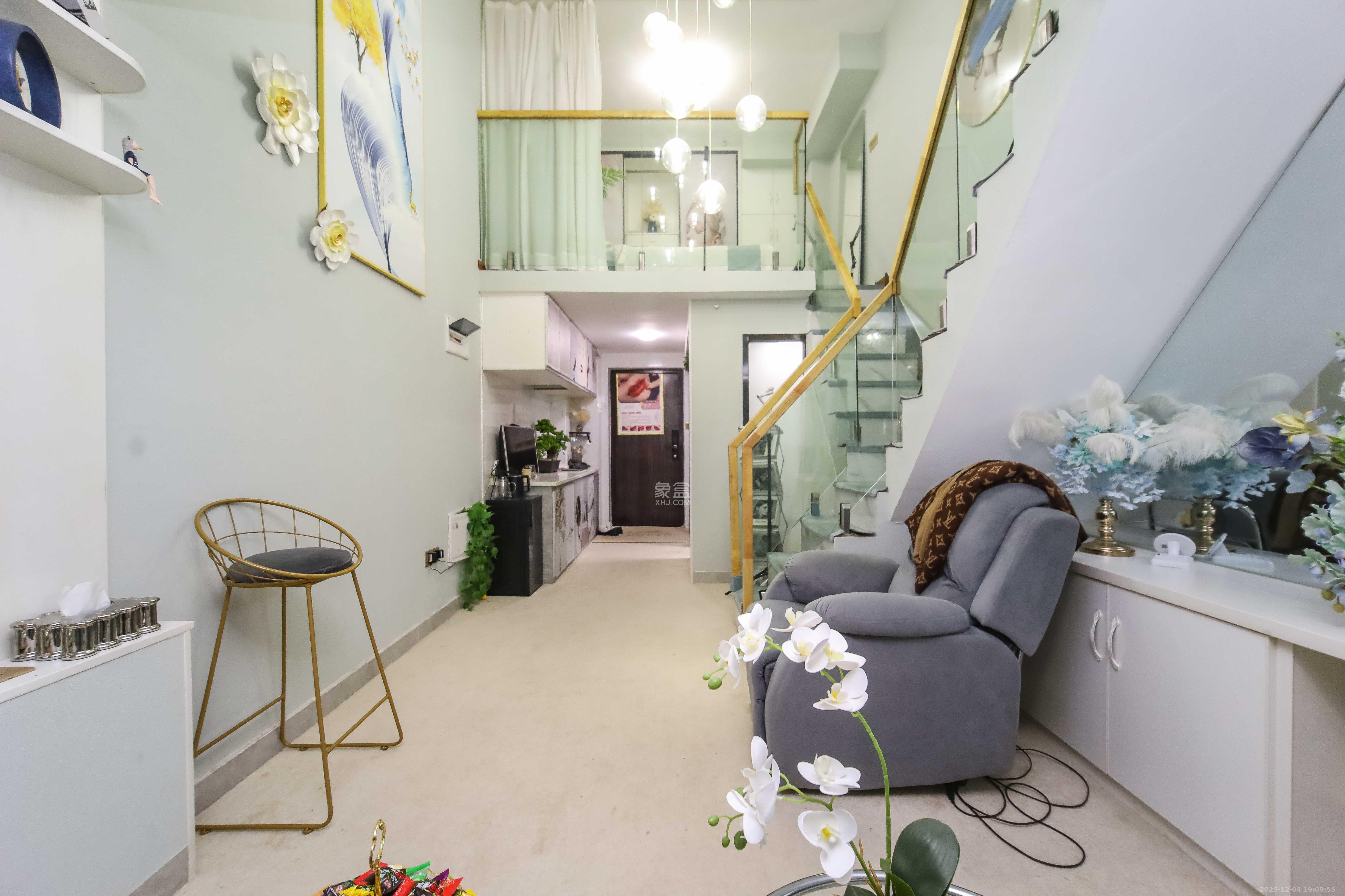 东盈商业广场（华泉城市广场）  1室0厅0卫    30.0万