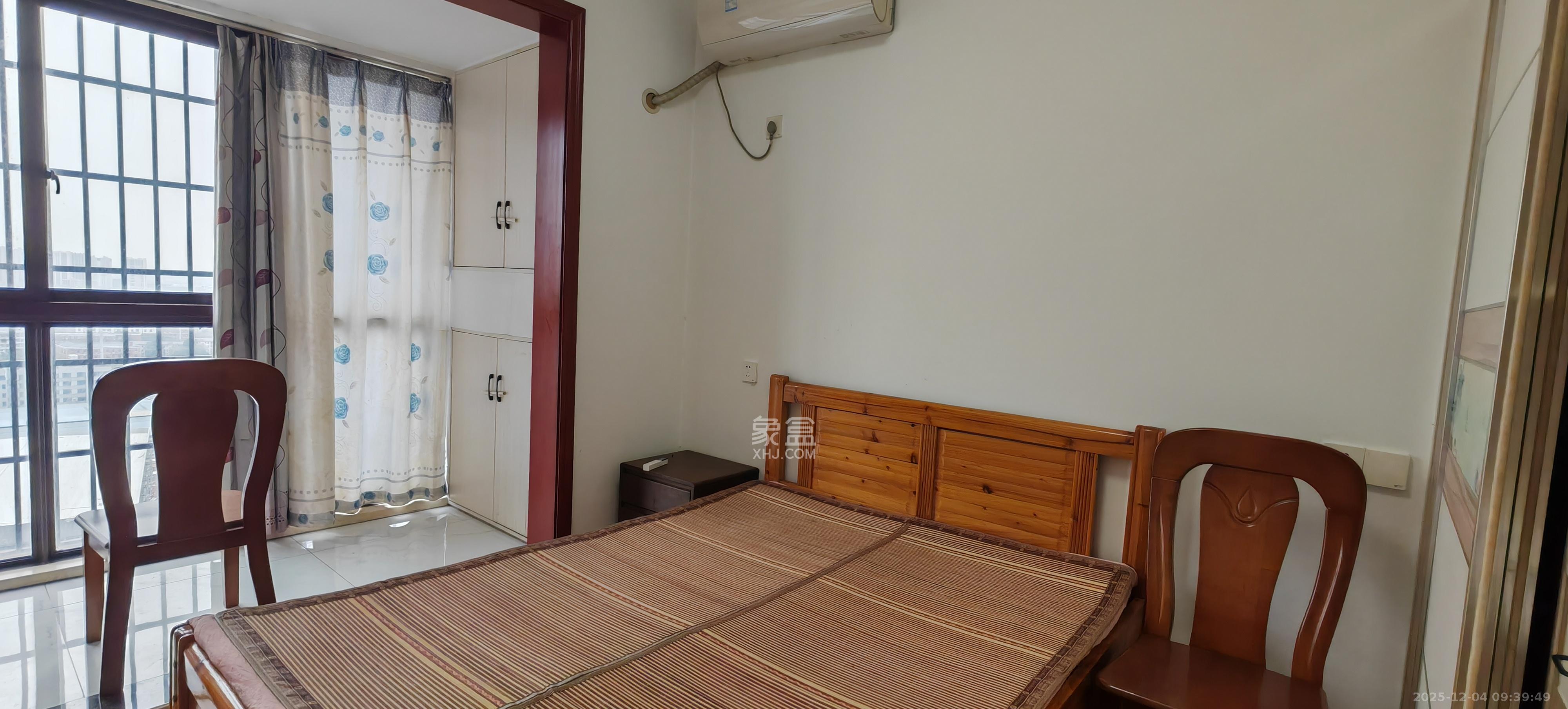 东方美地 3室2厅1卫 2400.0元/月 东方美地 3室2厅1卫 2400.0元/月室内图