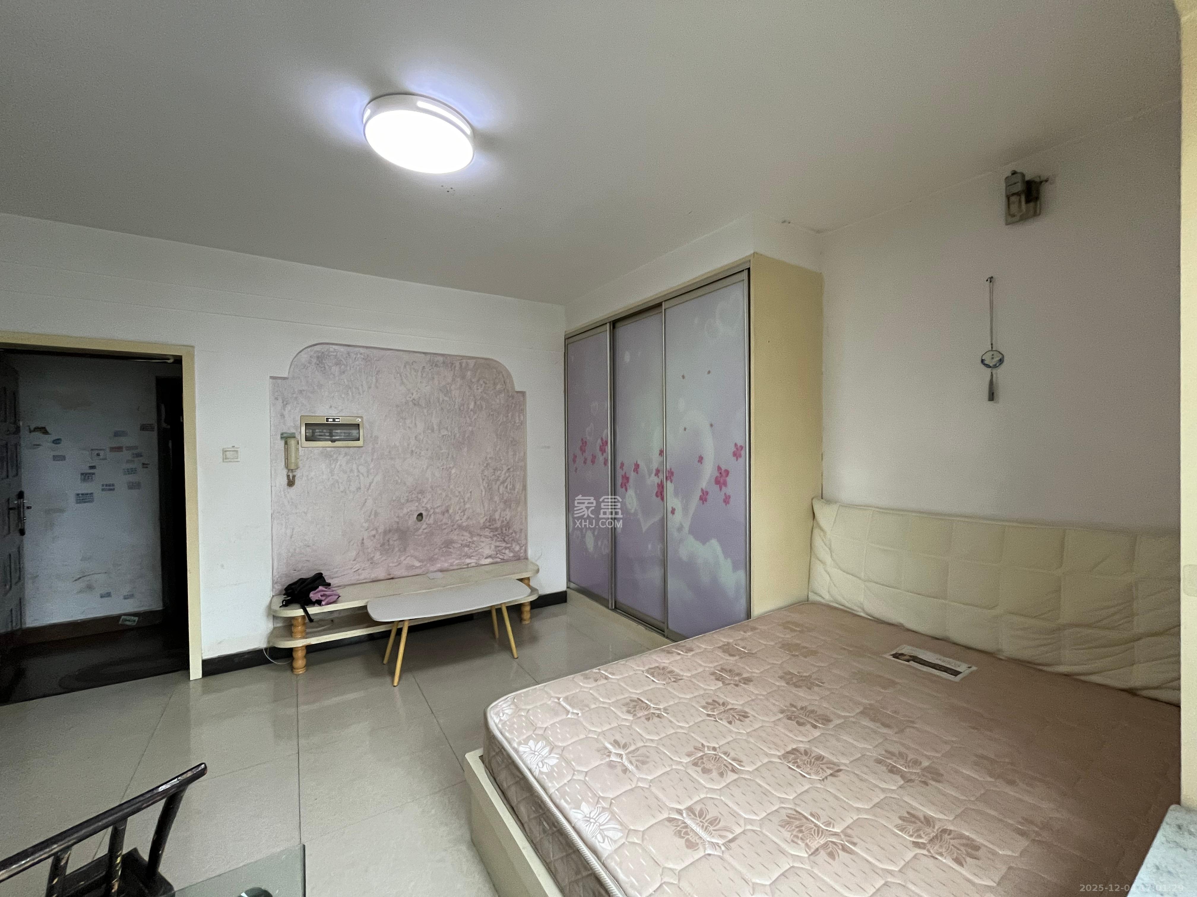 都市馨园  1室1厅1卫    1200.0元/月