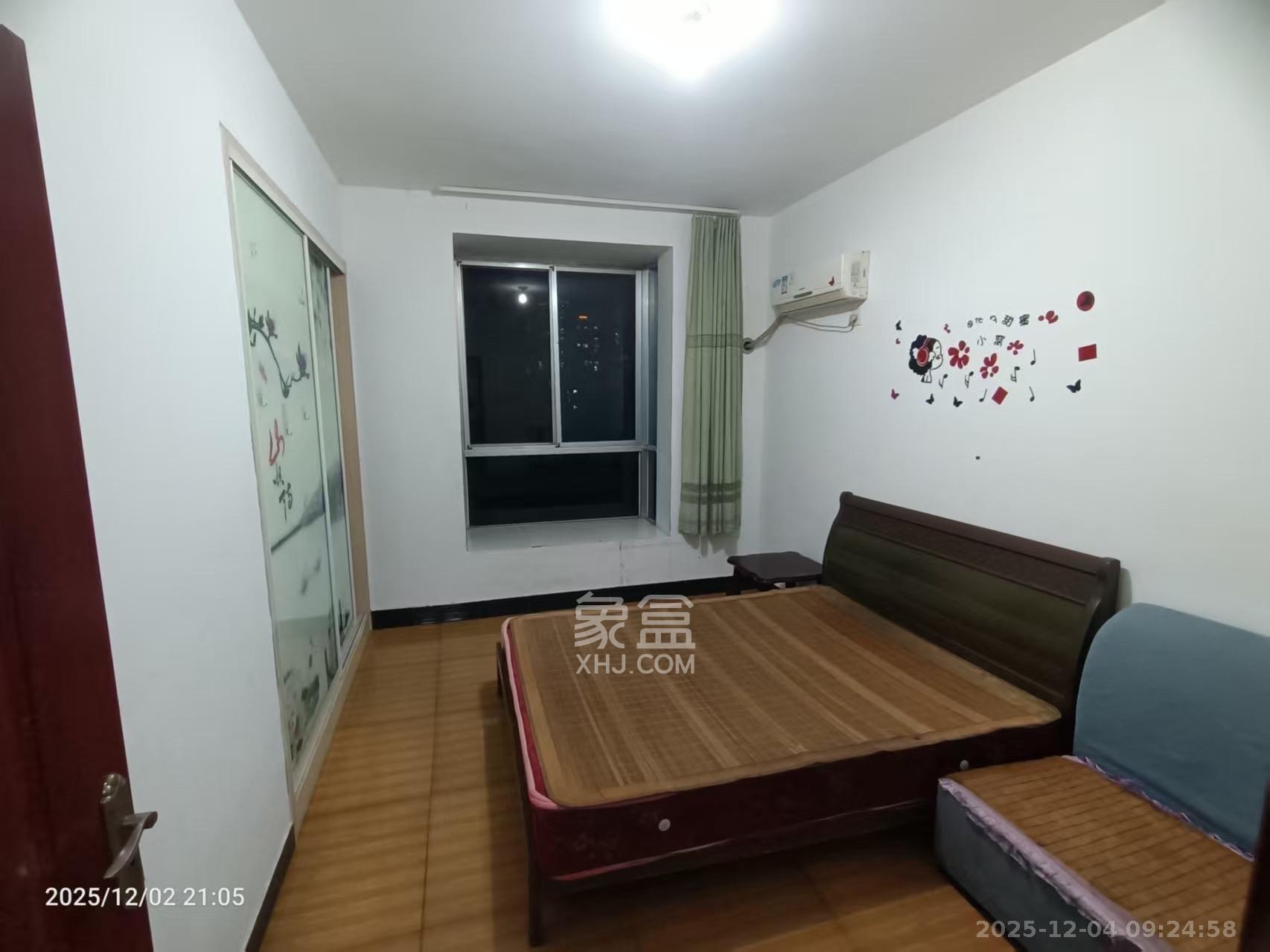 龙福小区 2室2厅1卫 1400.0元/月 龙福小区 2室2厅1卫 1400.0元/月室内图