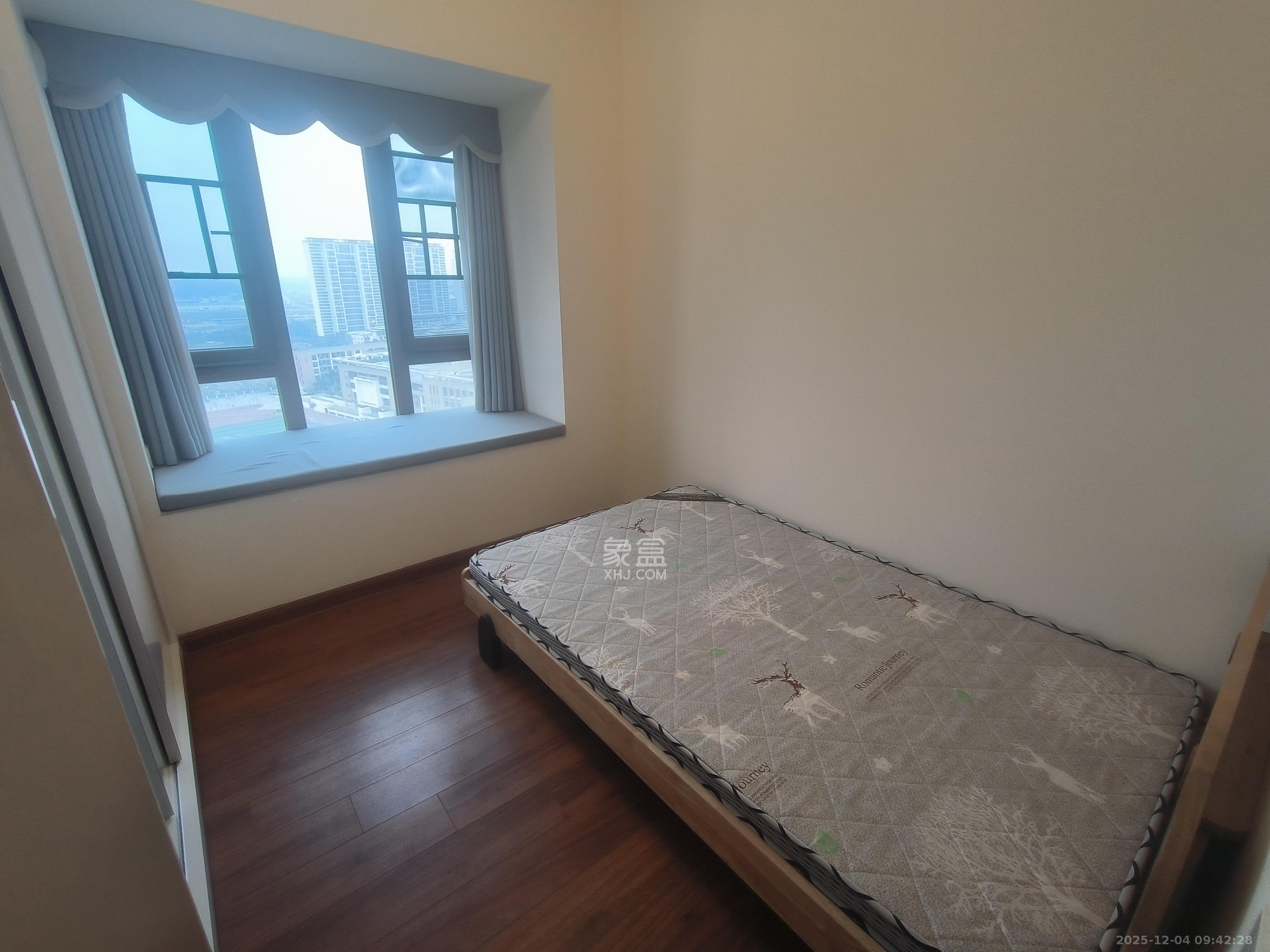 碧桂园翘楚棠  3室2厅2卫    2500.0元/月