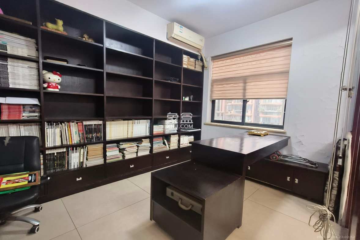 恒盛世家 3室2厅1卫 2300.0元/月 恒盛世家 3室2厅1卫 2300.0元/月室内图