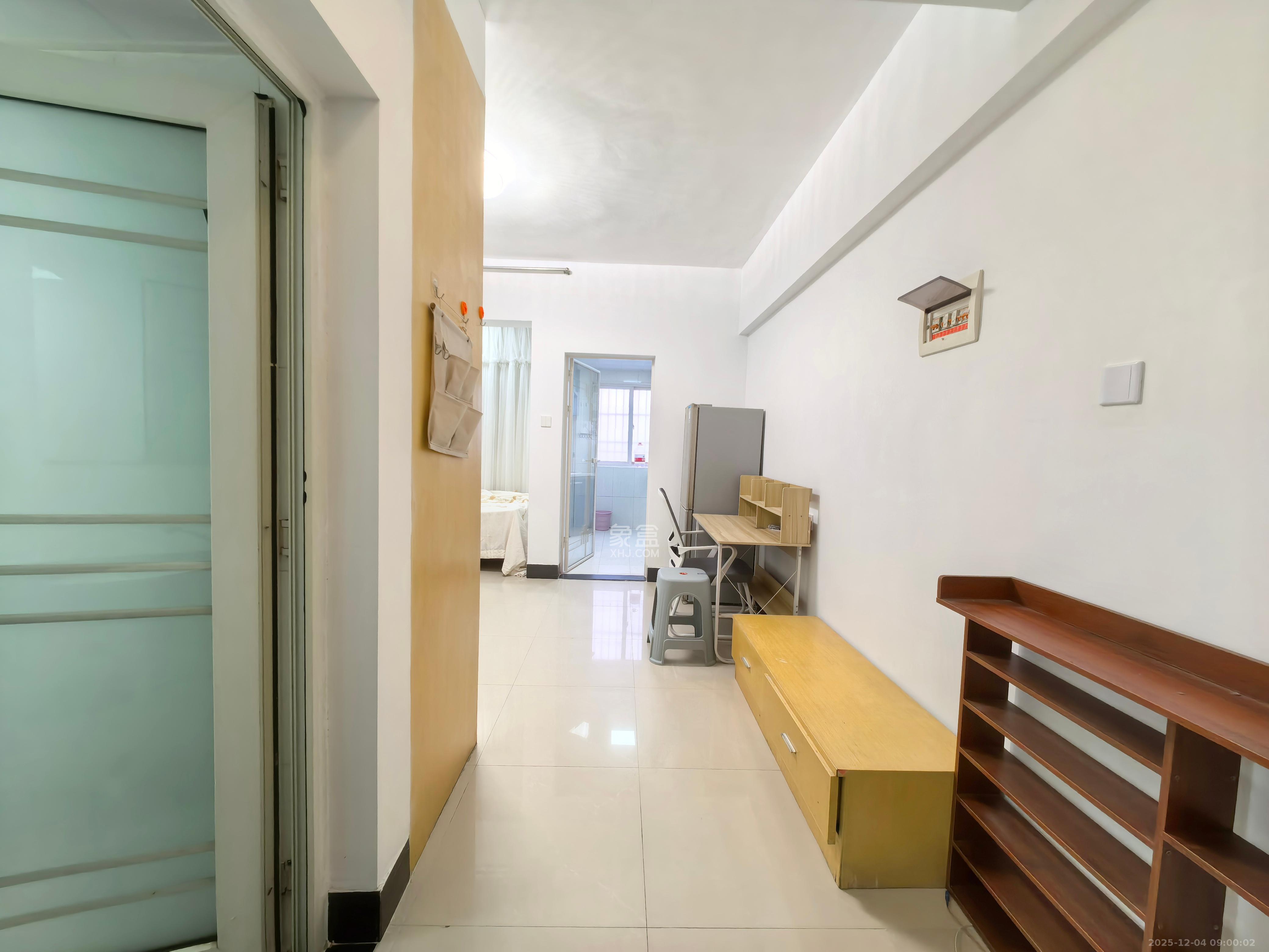 谋房博客(博客天街) 1室1厅1卫 1600.0元/月 谋房博客(博客天街) 1室1厅1卫 1600.0元/月室内图