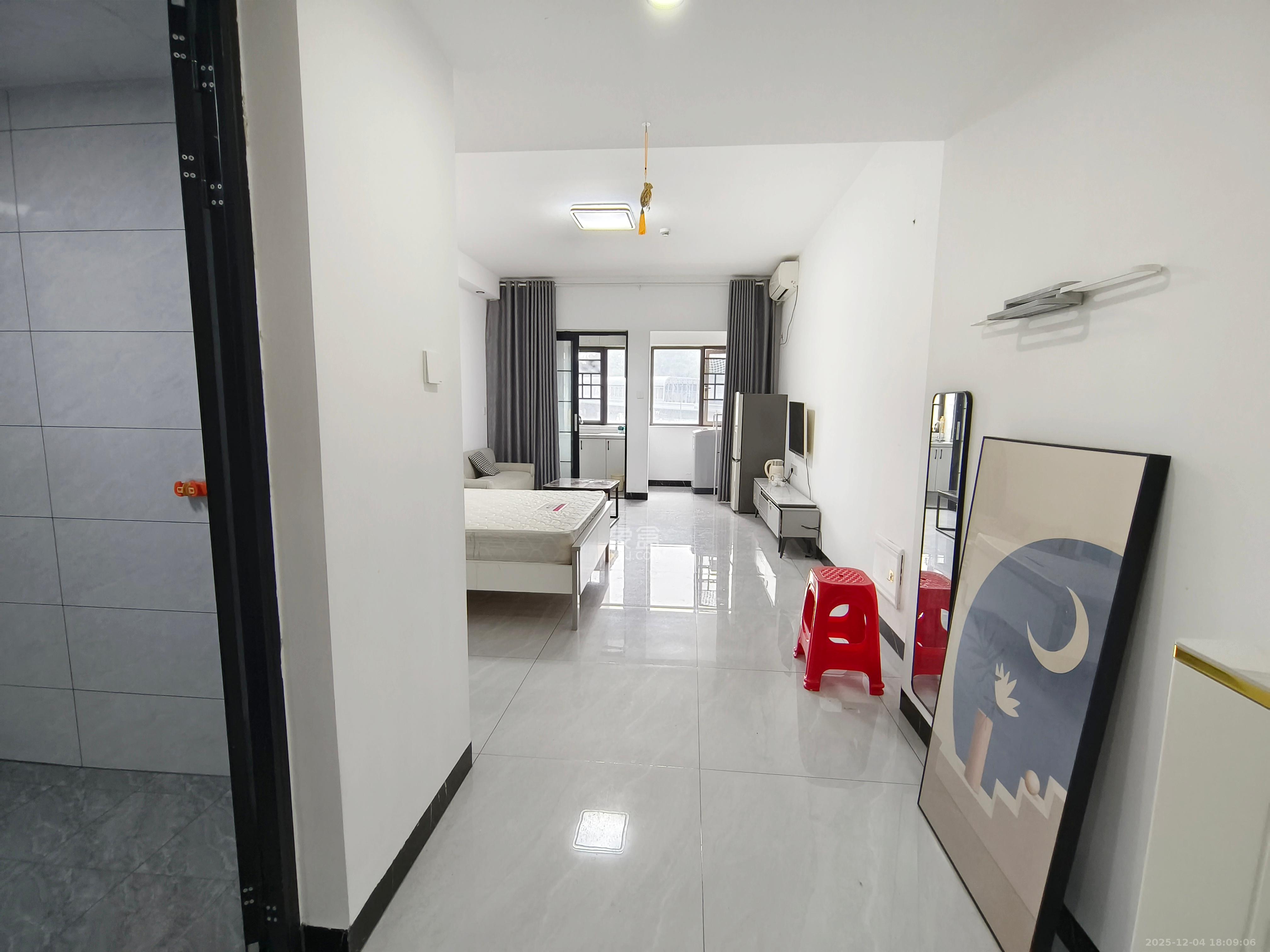 福晟钱隆国际(晟冉景苑) 1室1厅1卫 1500.0元/月 福晟钱隆国际(晟冉景苑) 1室1厅1卫 1500.0元/月室内图