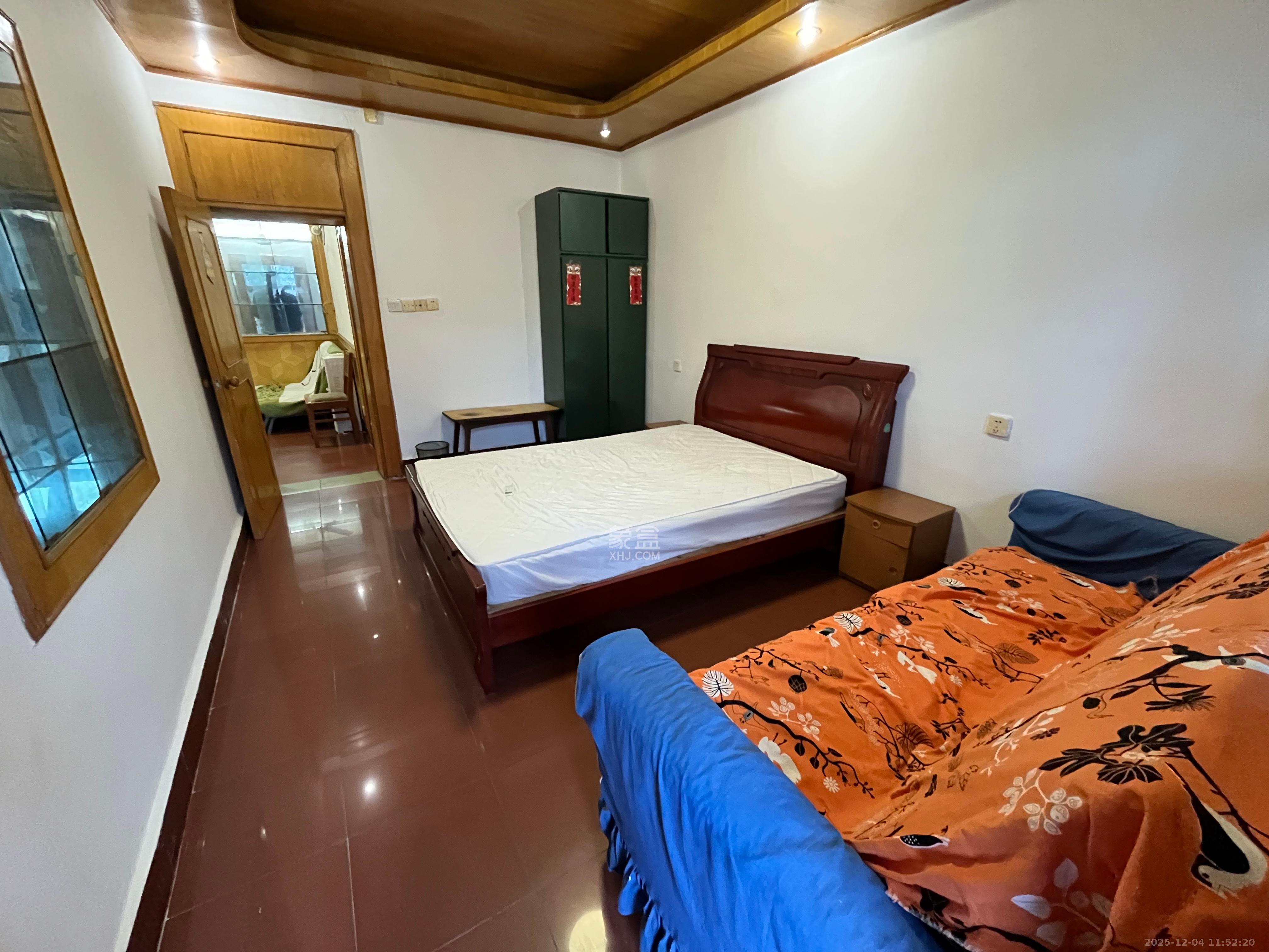 长岭水电八局宿舍 3室1厅1卫 1700.0元/月 长岭水电八局宿舍 3室1厅1卫 1700.0元/月室内图