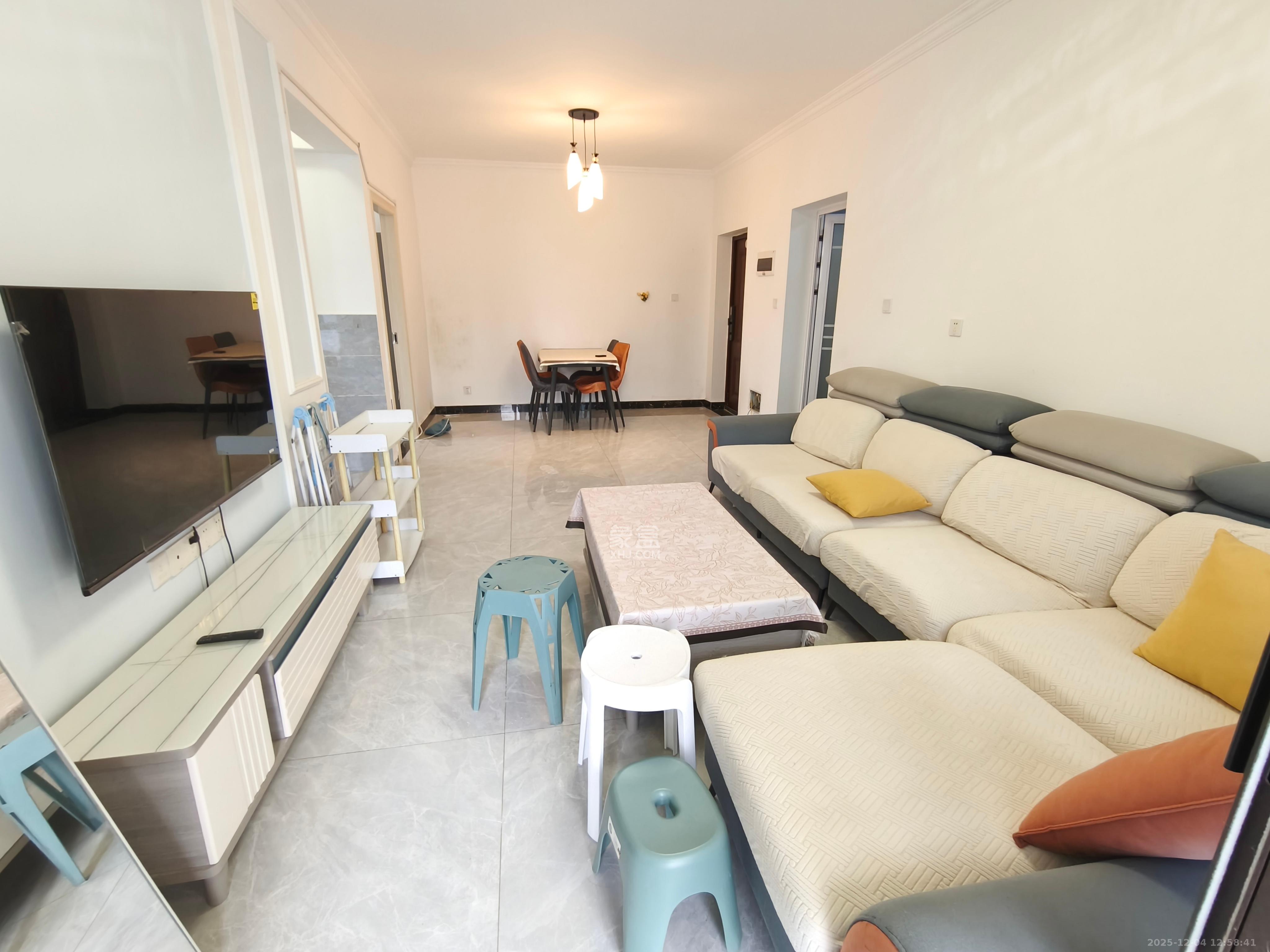 上园商住小区  1室0厅0卫    2700.0元/月室内图