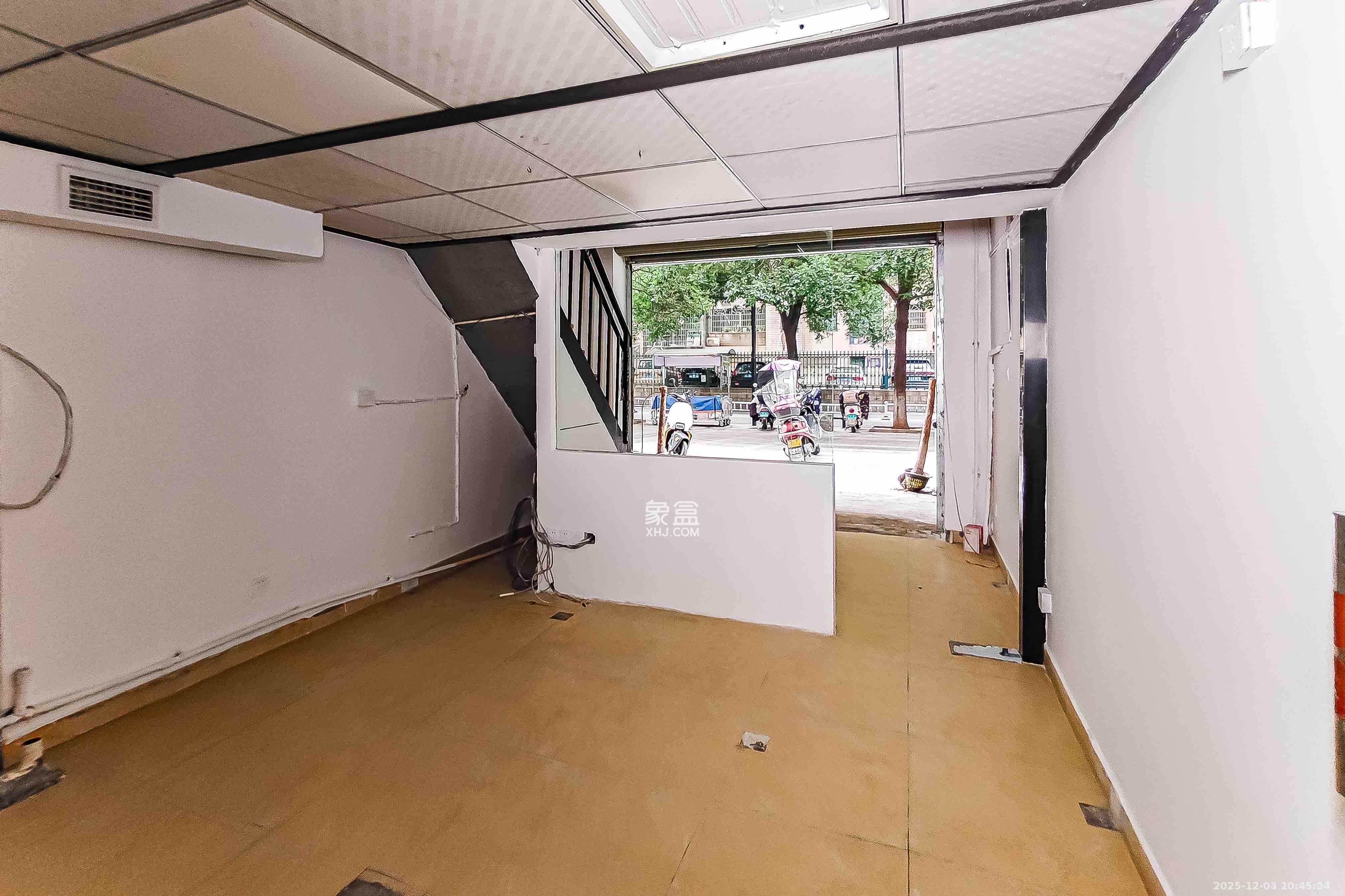 万博汇   47.0㎡      5000.0元/月