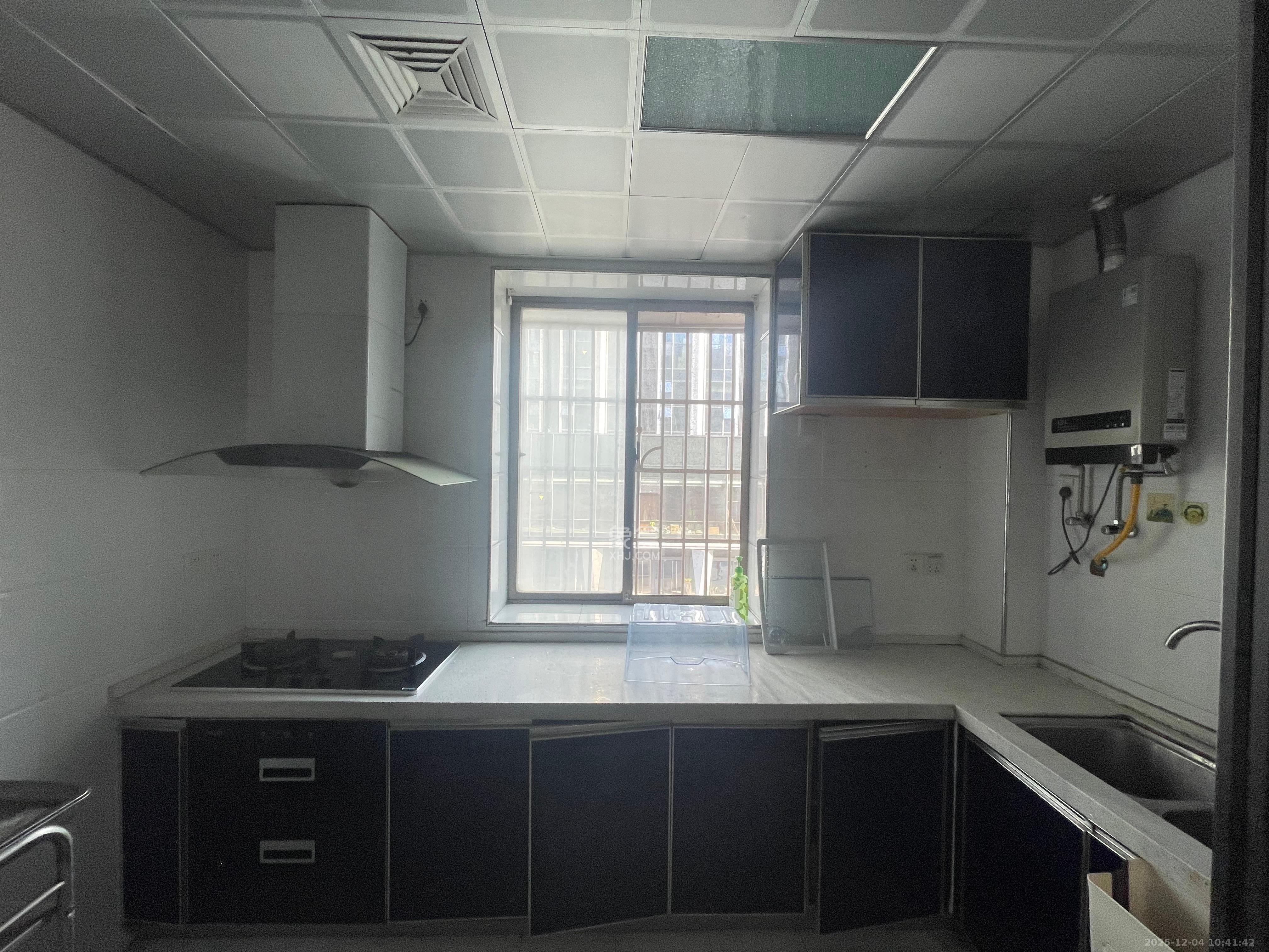 枣子园小区  2室2厅1卫    2000.0元/月室内图