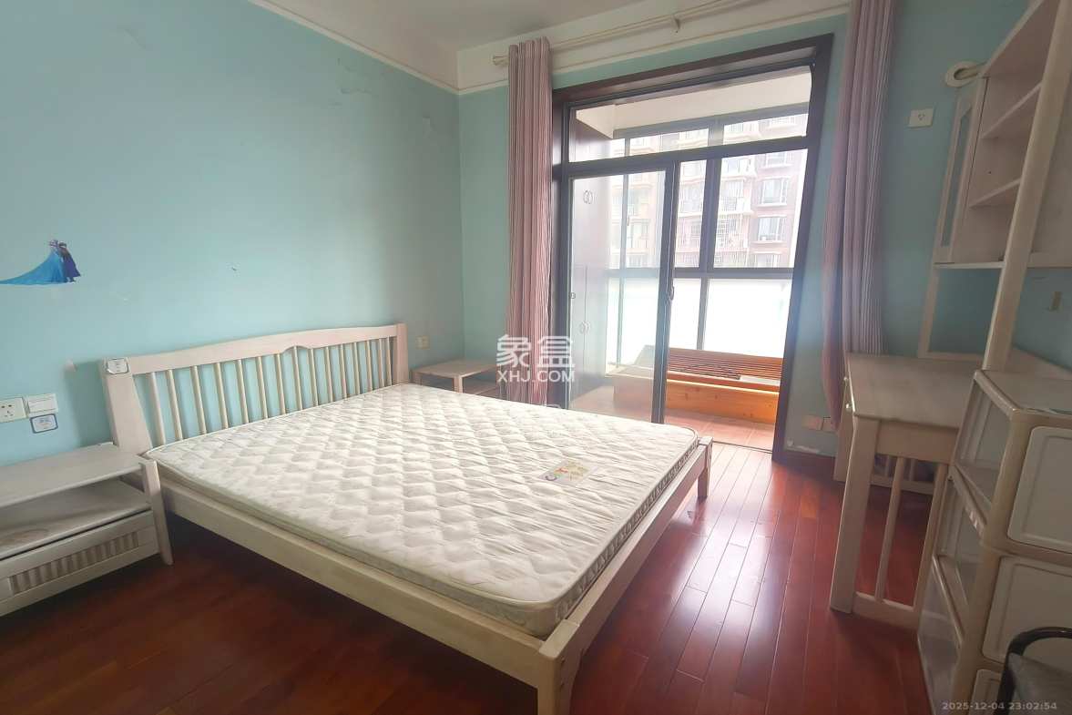 恒盛世家 3室2厅1卫 2300.0元/月 恒盛世家 3室2厅1卫 2300.0元/月室内图